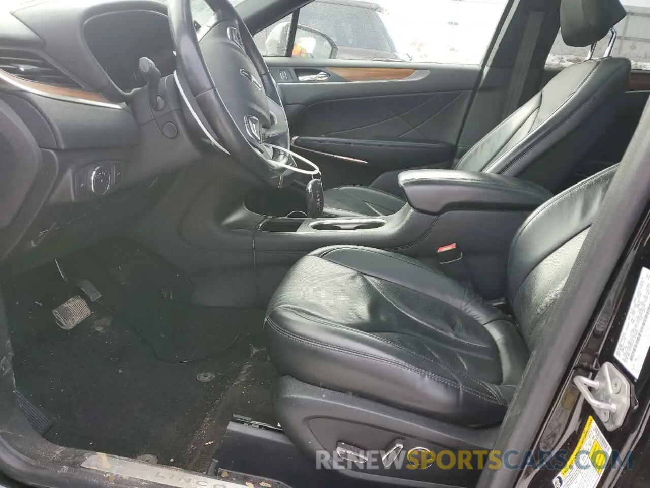 7 Фотография поврежденного автомобиля 5LMCJ3C92KUL53298 LINCOLN MKC 2019