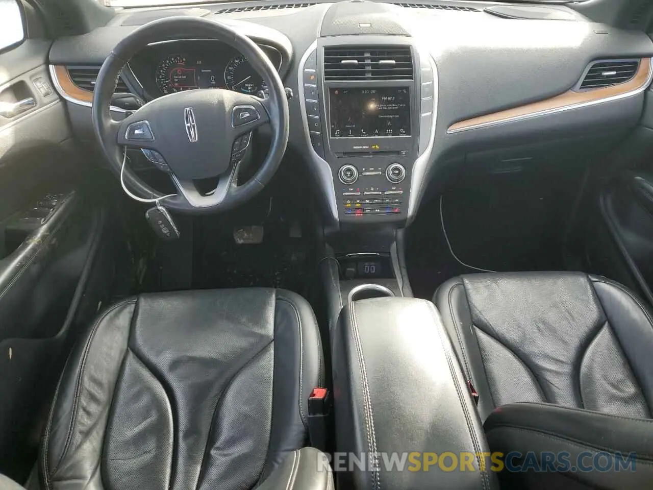 8 Фотография поврежденного автомобиля 5LMCJ3C92KUL53298 LINCOLN MKC 2019