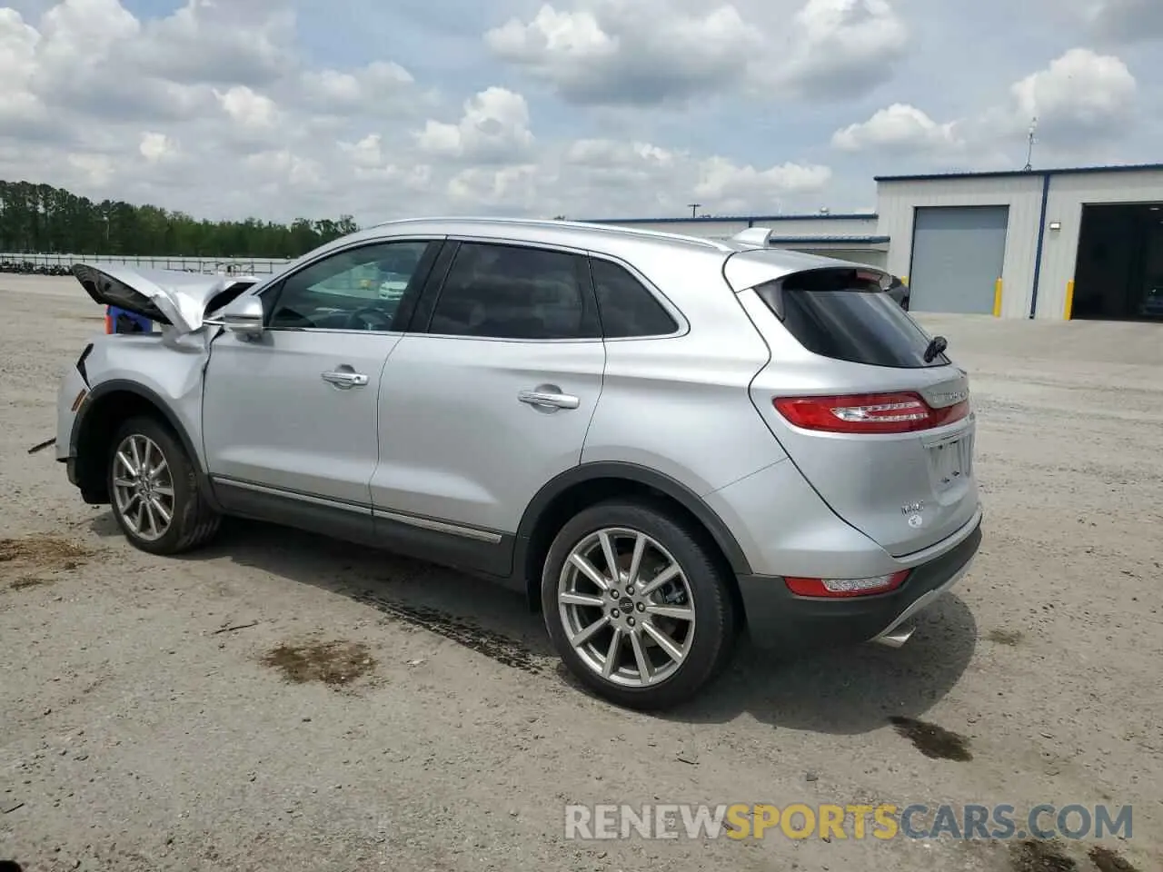 2 Photograph of a damaged car 5LMCJ3C93KUL12114 LINCOLN MKC 2019