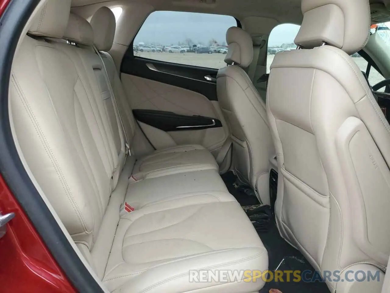 11 Фотография поврежденного автомобиля 5LMCJ3C93KUL31990 LINCOLN MKC 2019