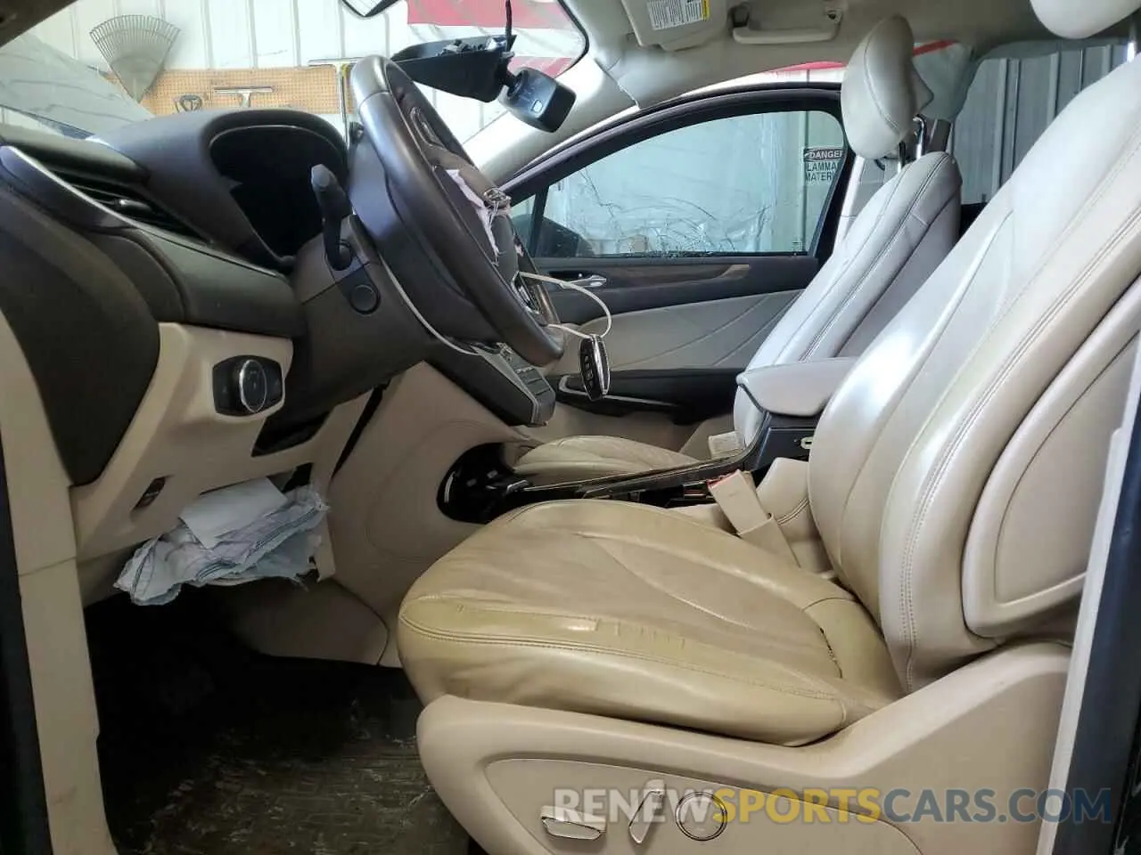 7 Photograph of a damaged car 5LMCJ3C94KUL02367 LINCOLN MKC 2019