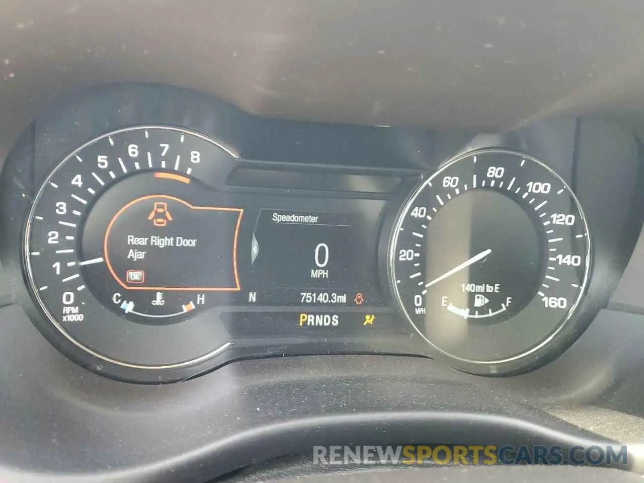 9 Photograph of a damaged car 5LMCJ3D95KUL19015 LINCOLN MKC 2019