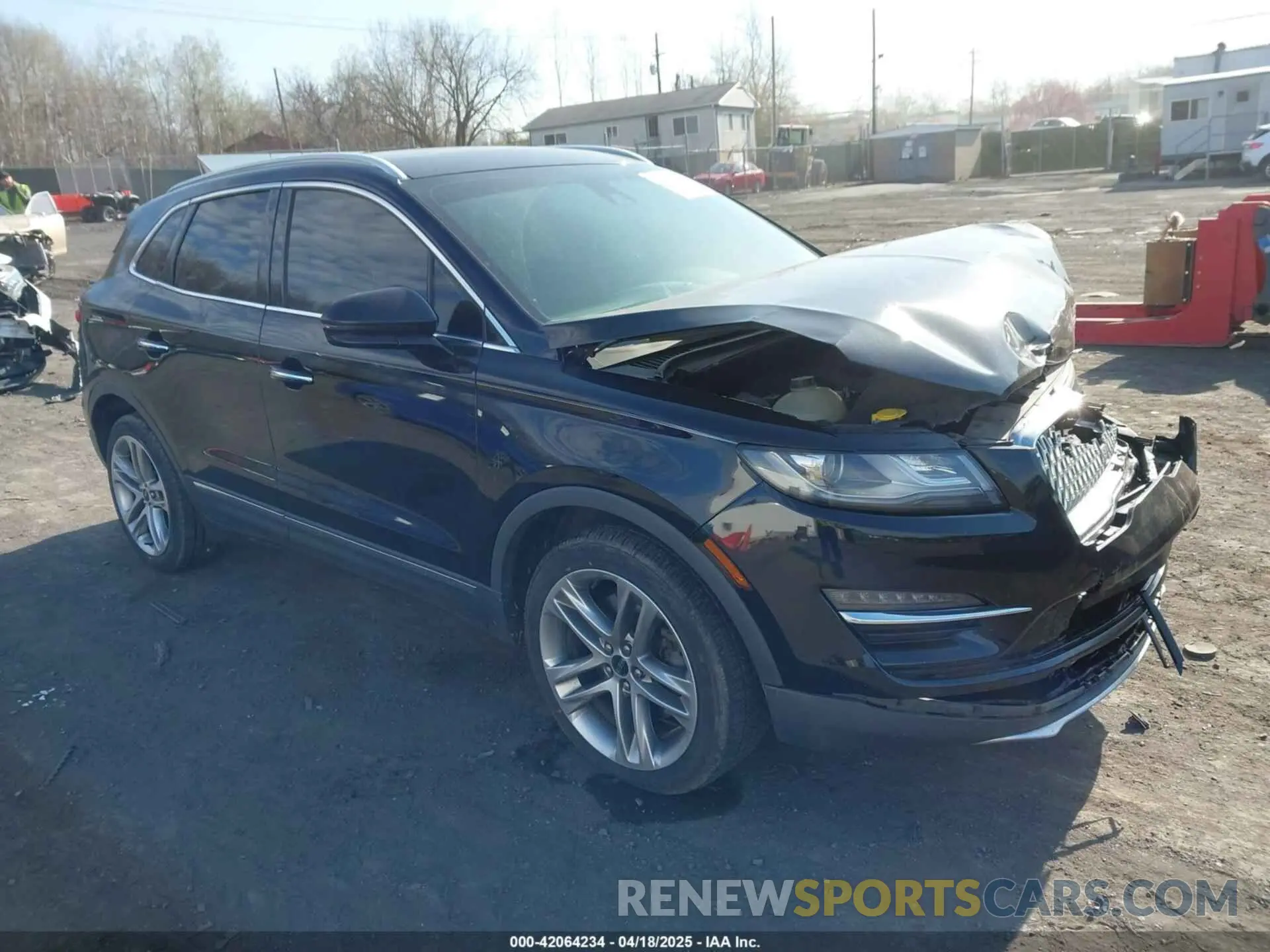1 Фотография поврежденного автомобиля 5LMCJ3D96KUL46773 LINCOLN MKC 2019