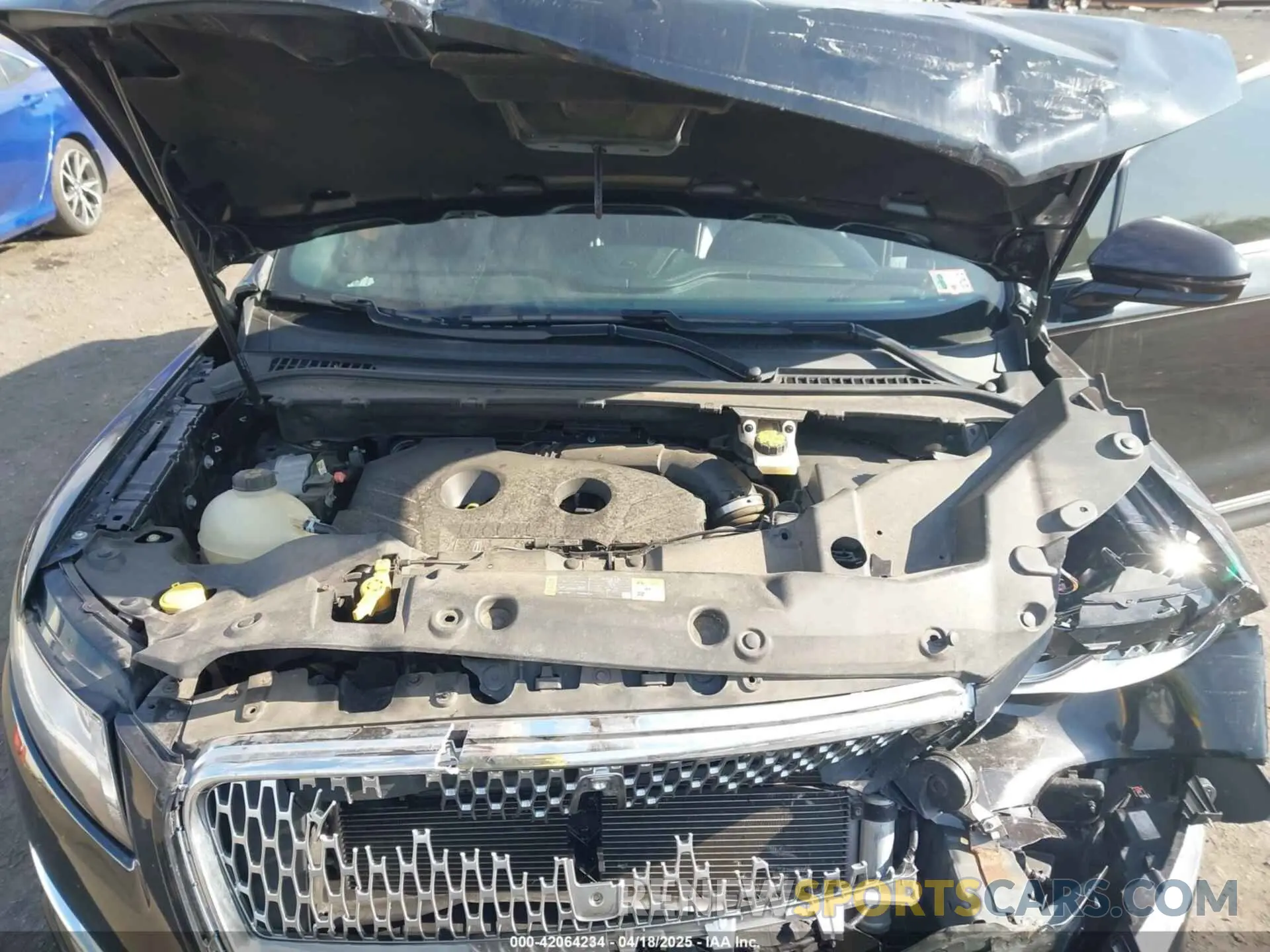 10 Фотография поврежденного автомобиля 5LMCJ3D96KUL46773 LINCOLN MKC 2019