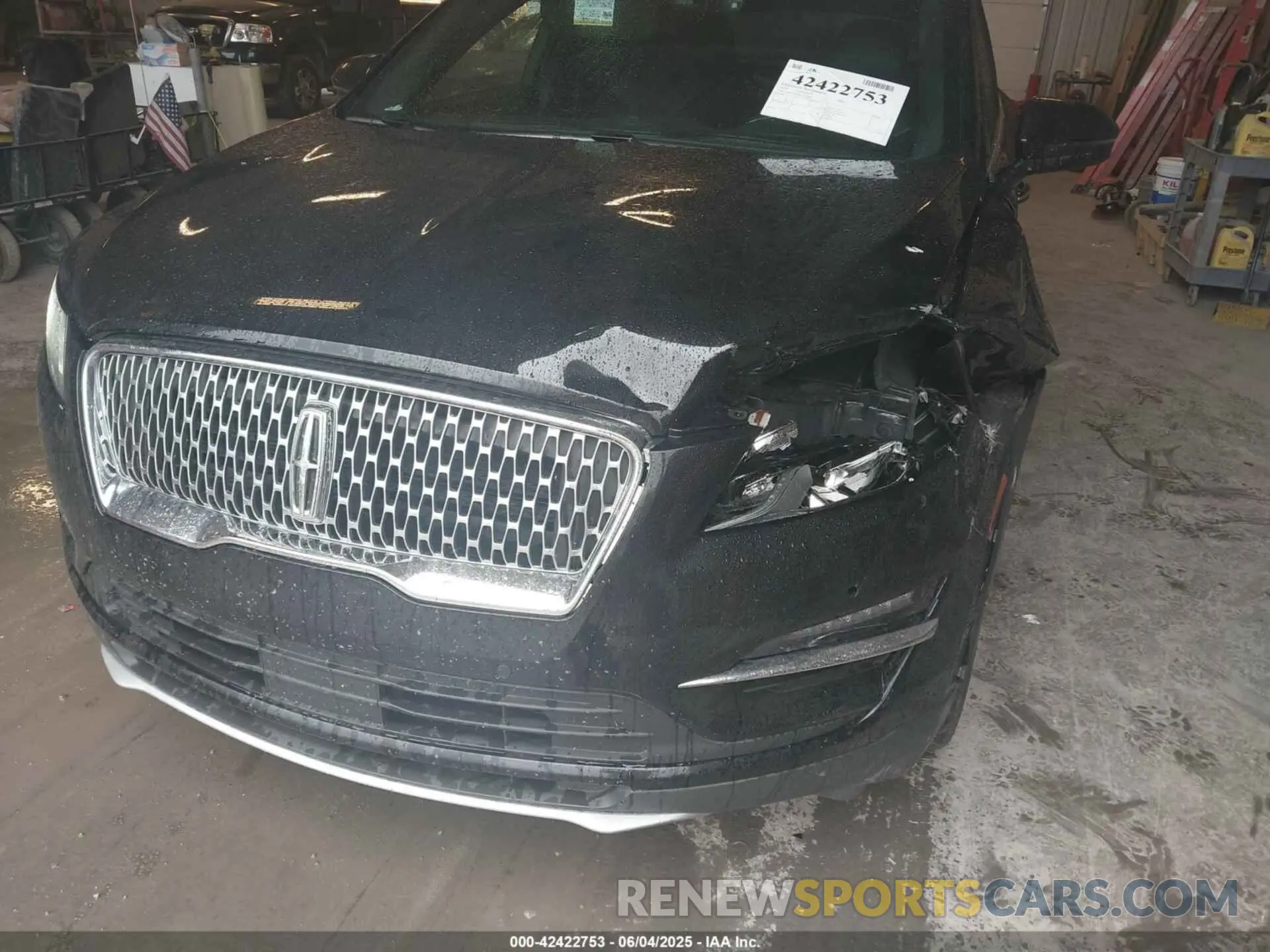6 Photograph of a damaged car 5LMCJ3D98KUL17162 LINCOLN MKC 2019