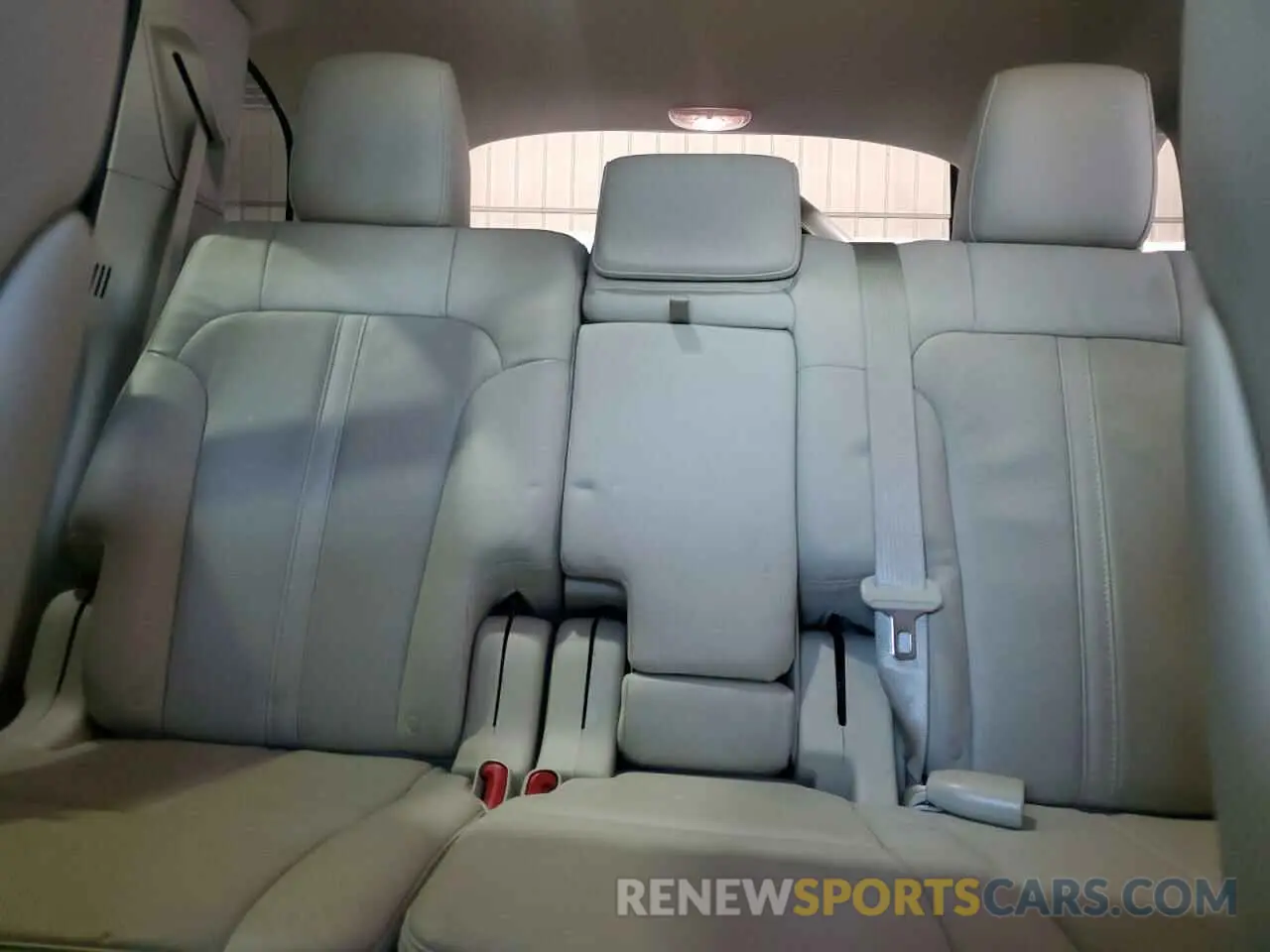 10 Фотография поврежденного автомобиля 2LMHJ5AT0KBL03982 LINCOLN MKT 2019