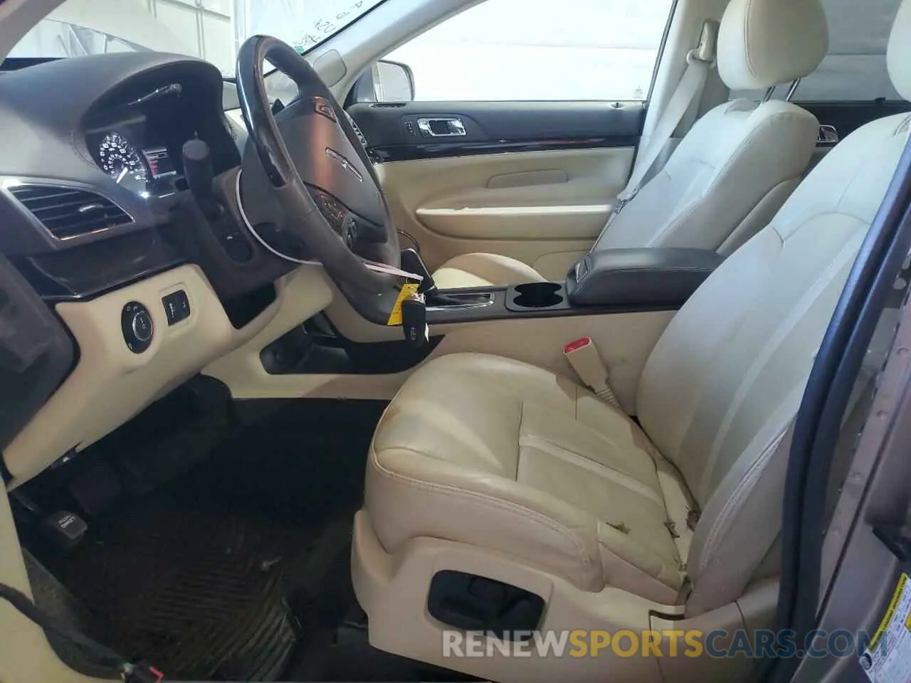 7 Фотография поврежденного автомобиля 2LMHJ5AT0KBL03982 LINCOLN MKT 2019