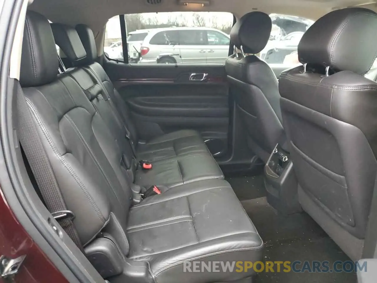 12 Фотография поврежденного автомобиля 2LMHJ5AT2KBL00632 LINCOLN MKT 2019