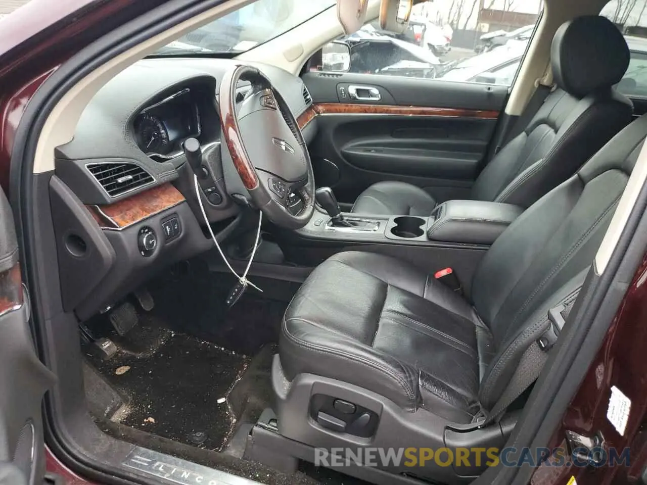 7 Фотография поврежденного автомобиля 2LMHJ5AT2KBL00632 LINCOLN MKT 2019