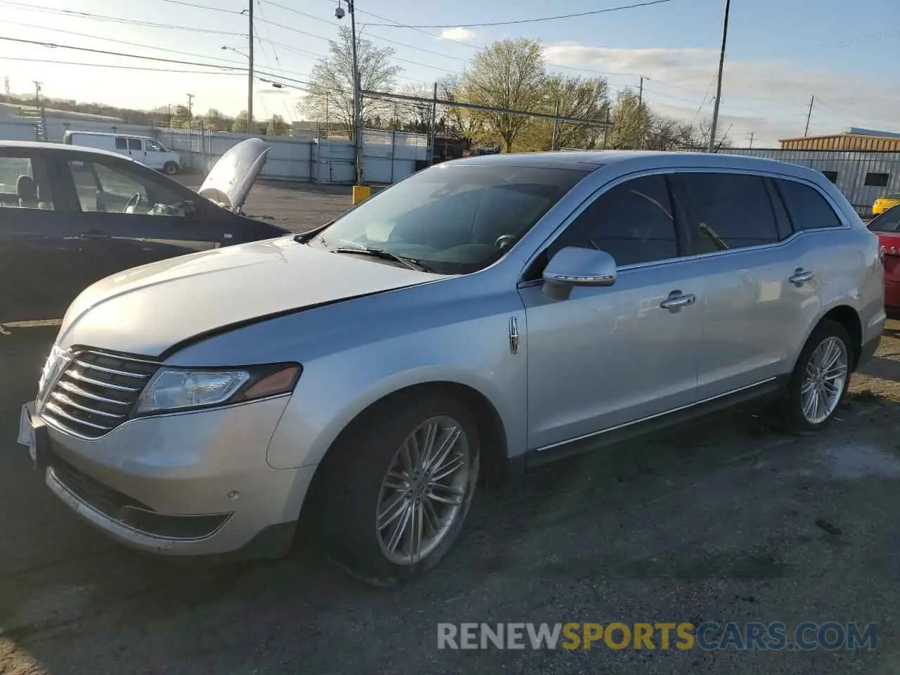 1 Photograph of a damaged car 2LMHJ5AT5KBL03170 LINCOLN MKT 2019