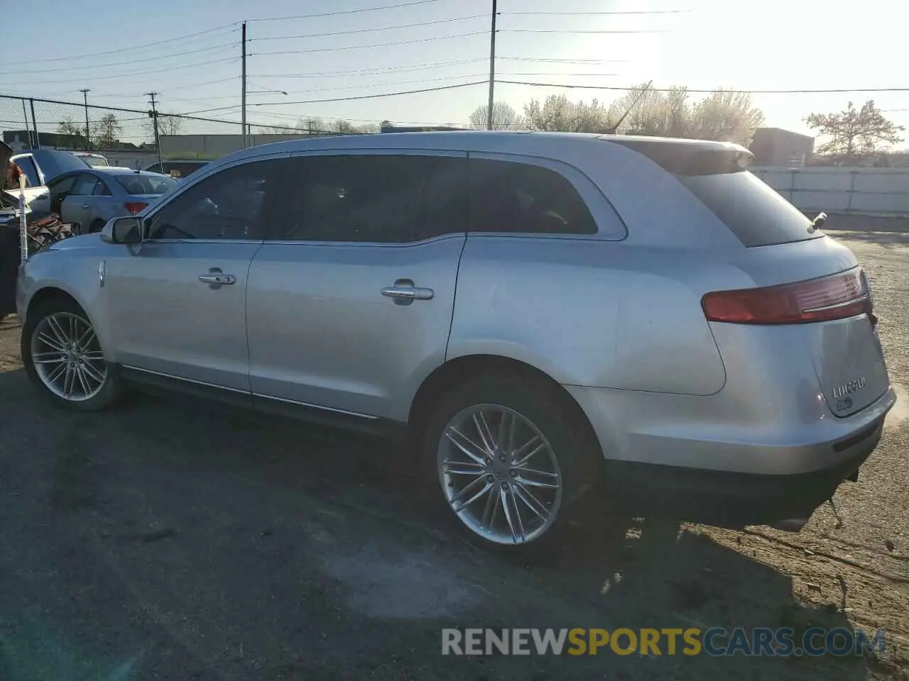 2 Photograph of a damaged car 2LMHJ5AT5KBL03170 LINCOLN MKT 2019