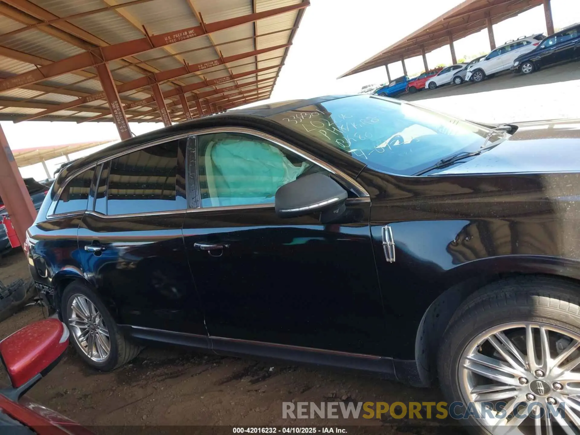13 Photograph of a damaged car 2LMHJ5AT6KBL02240 LINCOLN MKT 2019
