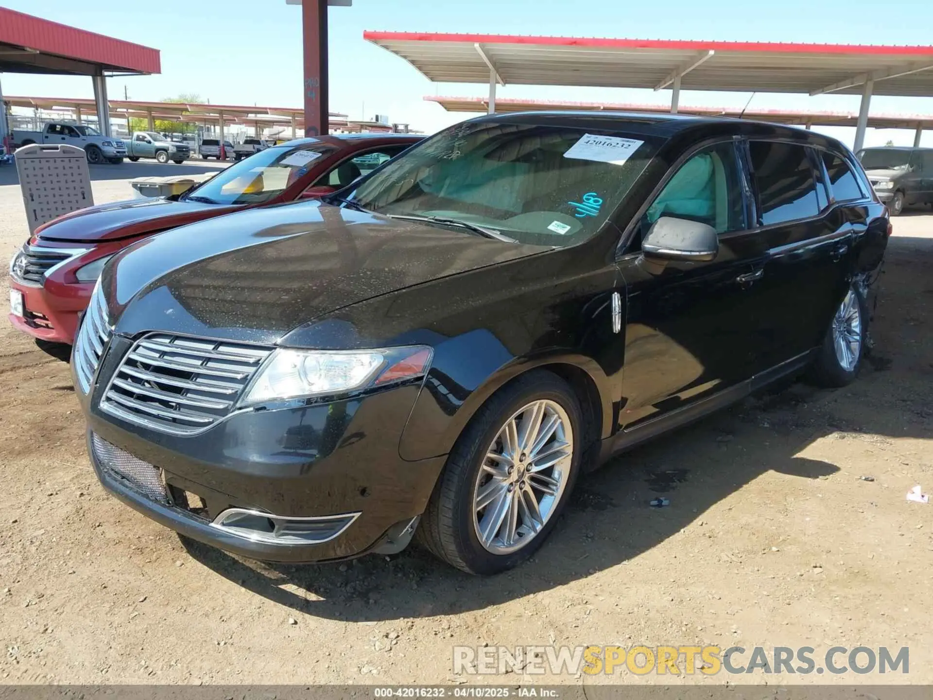 2 Photograph of a damaged car 2LMHJ5AT6KBL02240 LINCOLN MKT 2019