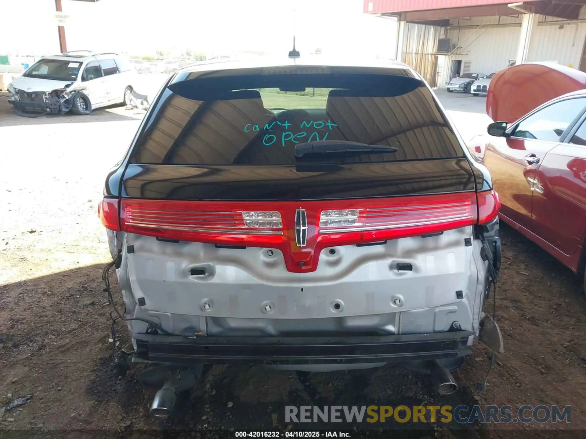 6 Photograph of a damaged car 2LMHJ5AT6KBL02240 LINCOLN MKT 2019