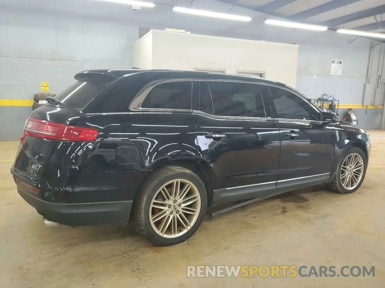 3 Photograph of a damaged car 2LMHJ5AT7KBL02280 LINCOLN MKT 2019