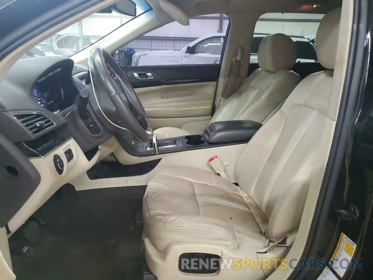 7 Photograph of a damaged car 2LMHJ5AT7KBL02280 LINCOLN MKT 2019