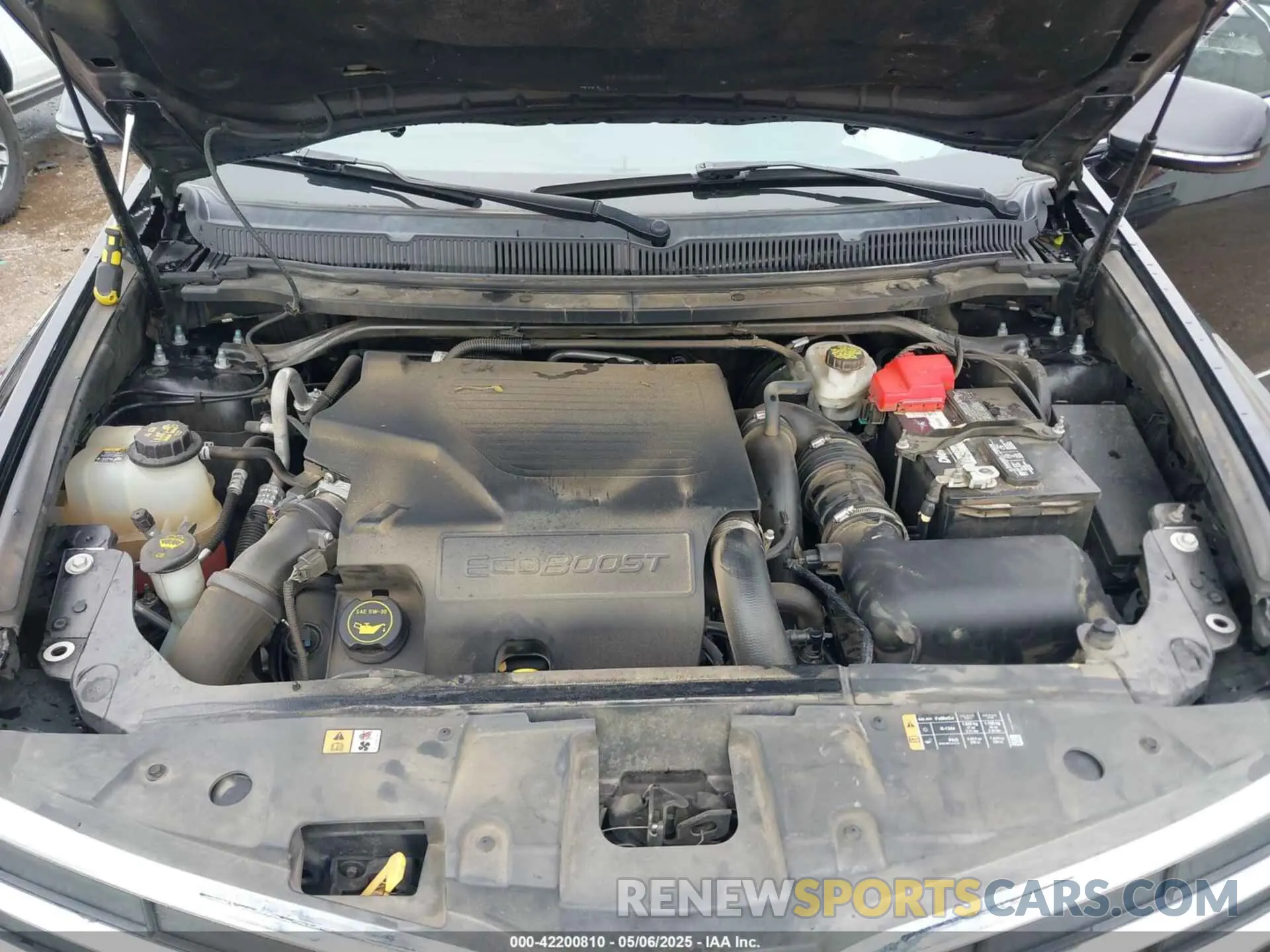 10 Photograph of a damaged car 2LMHJ5AT9KBL00224 LINCOLN MKT 2019