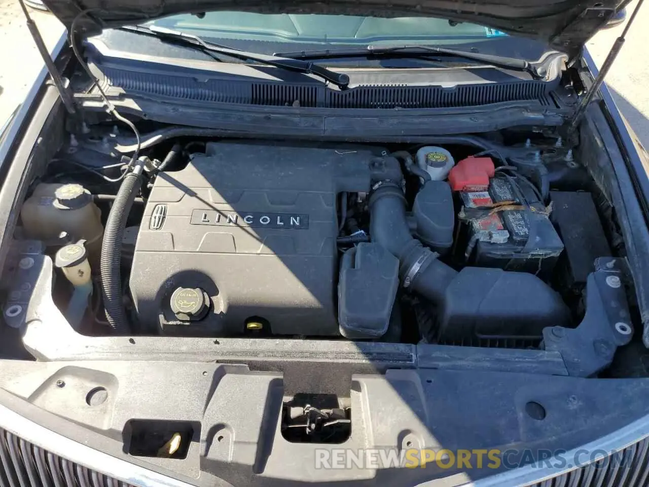 12 Фотография поврежденного автомобиля 2LMHJ5NK3KBL04402 LINCOLN MKT 2019