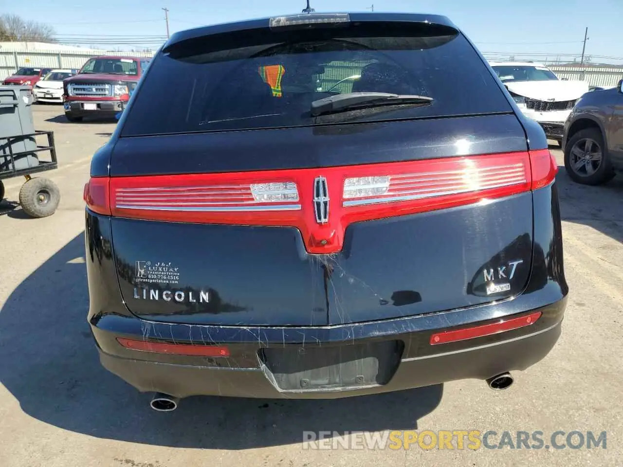 6 Фотография поврежденного автомобиля 2LMHJ5NK3KBL04402 LINCOLN MKT 2019