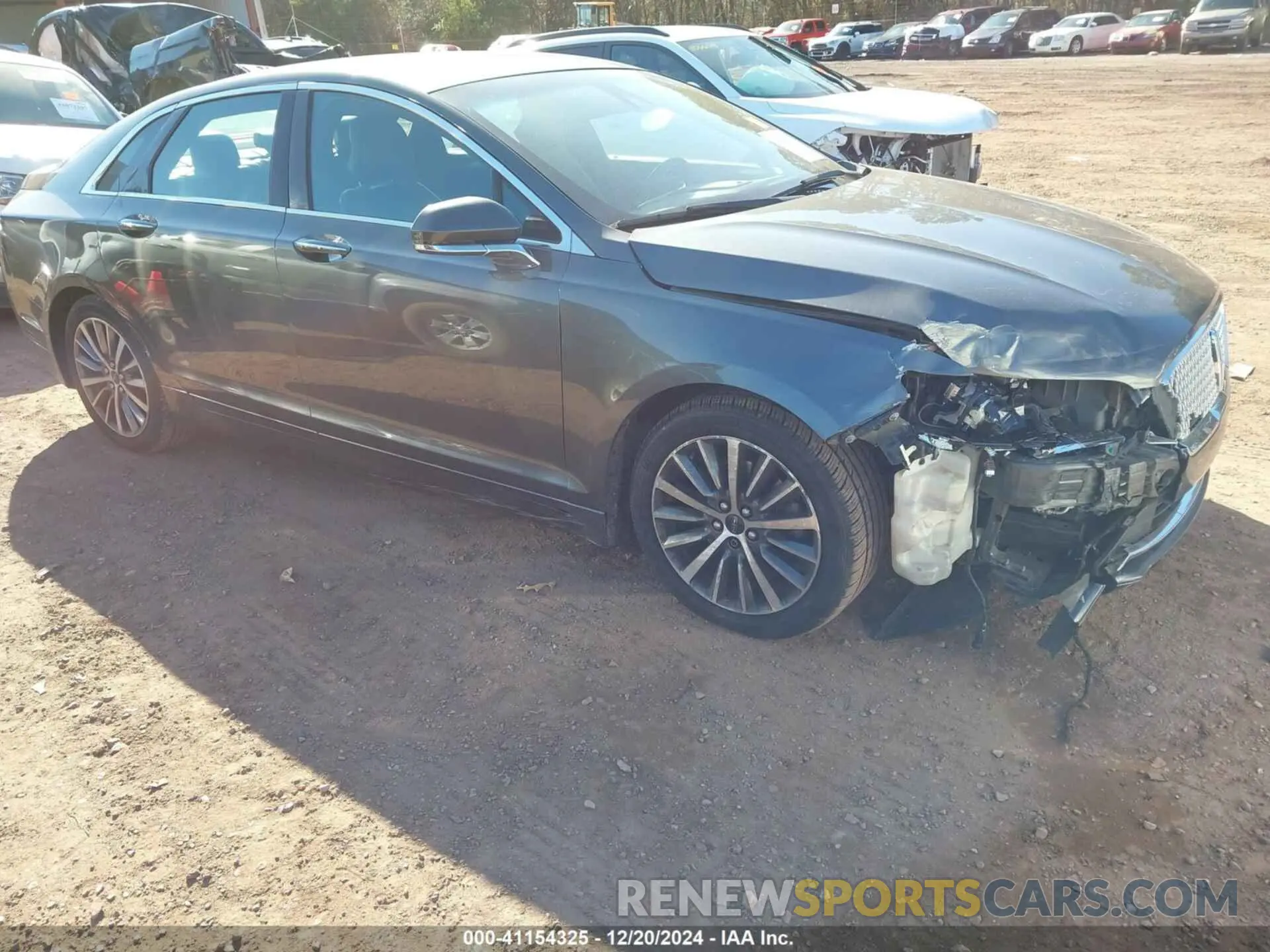 1 Photograph of a damaged car 3LN6L5A91KR618759 LINCOLN MKZ 2019
