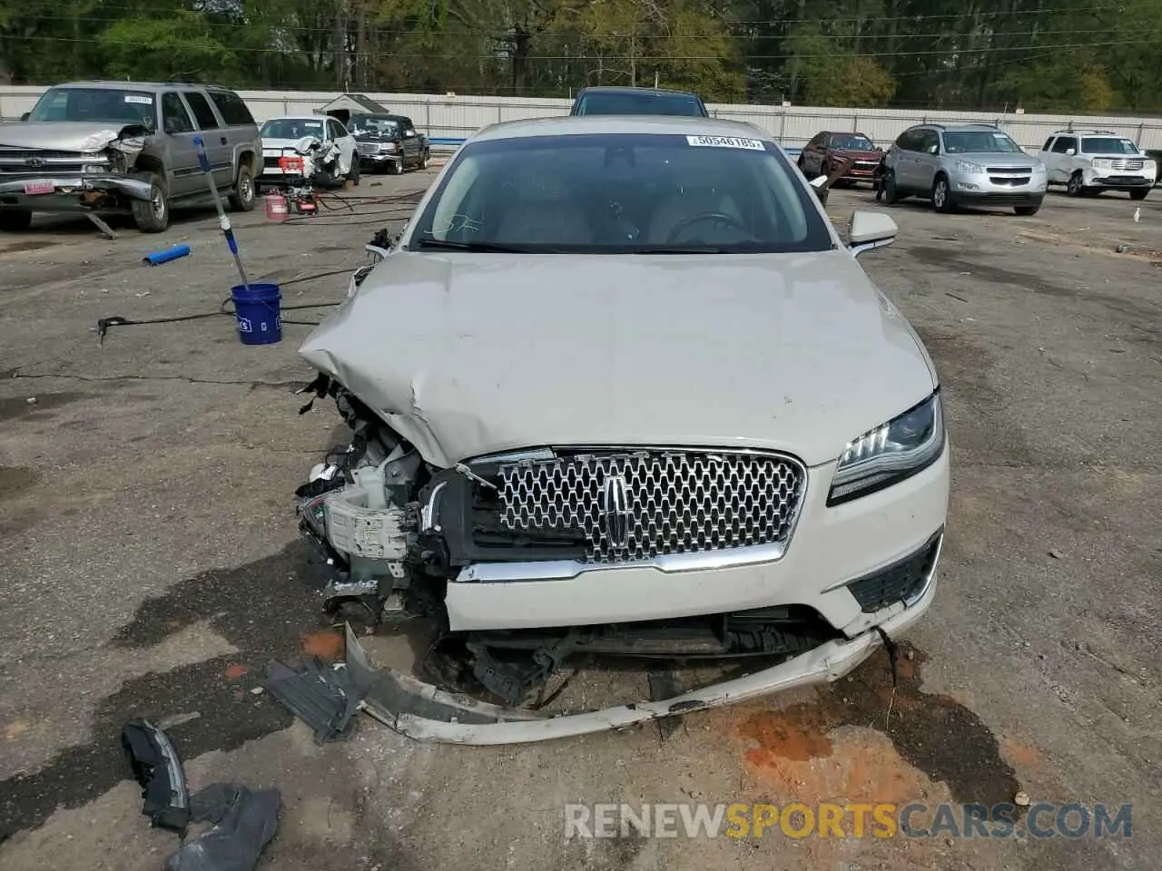 5 Photograph of a damaged car 3LN6L5A92KR608113 LINCOLN MKZ 2019