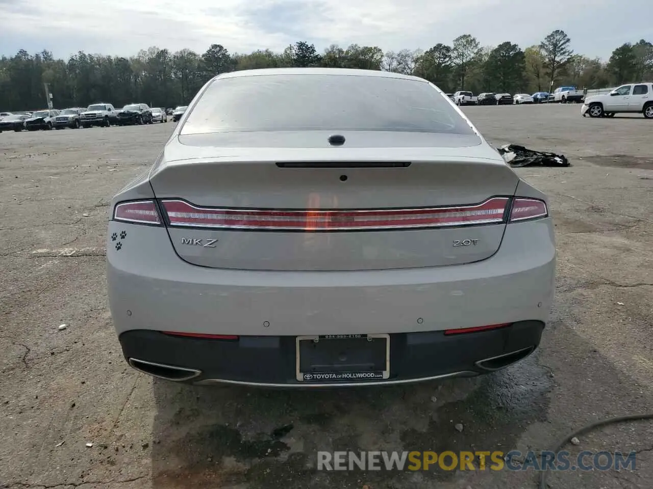 6 Photograph of a damaged car 3LN6L5A92KR608113 LINCOLN MKZ 2019