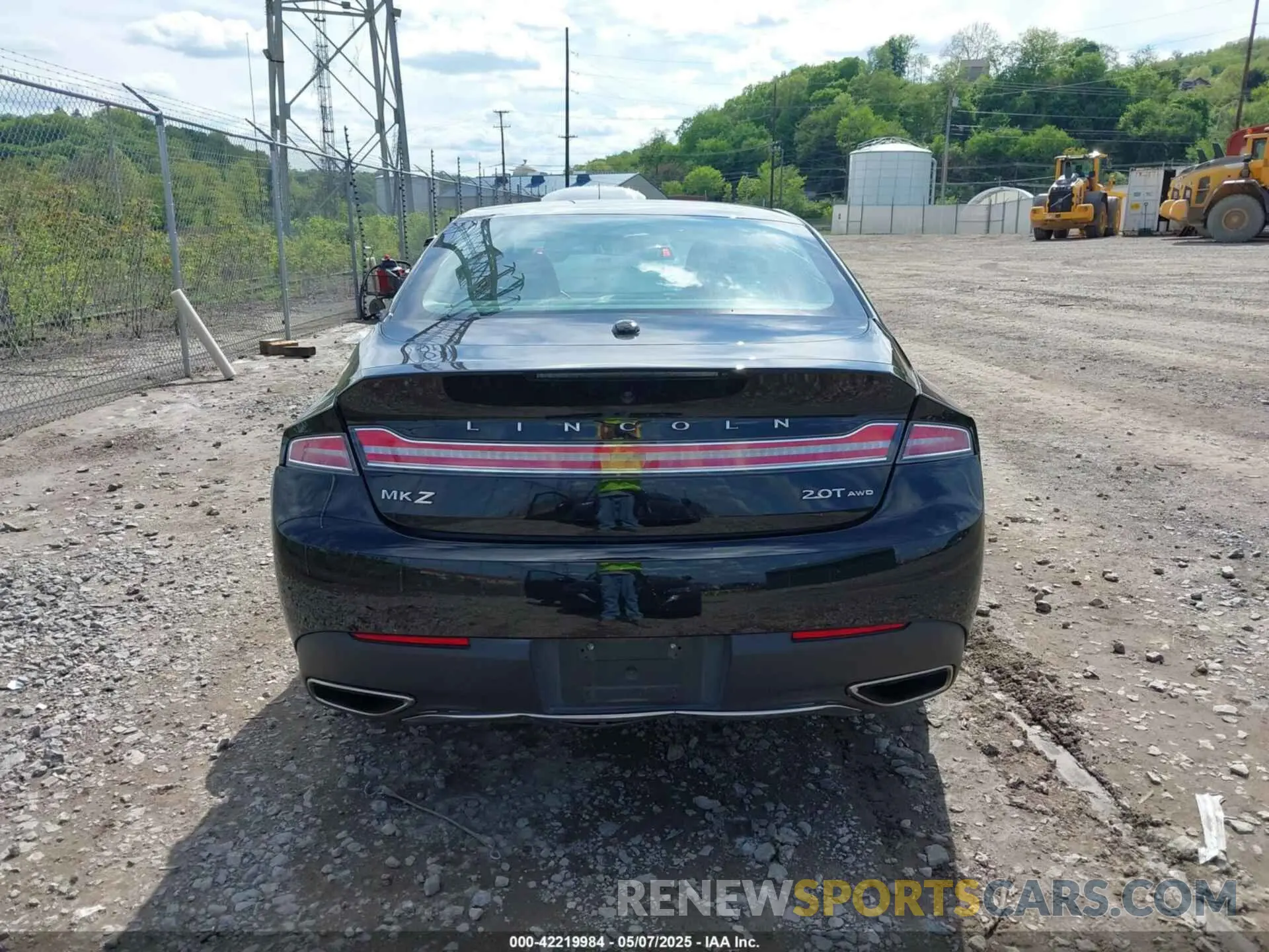 16 Photograph of a damaged car 3LN6L5B92KR604125 LINCOLN MKZ 2019