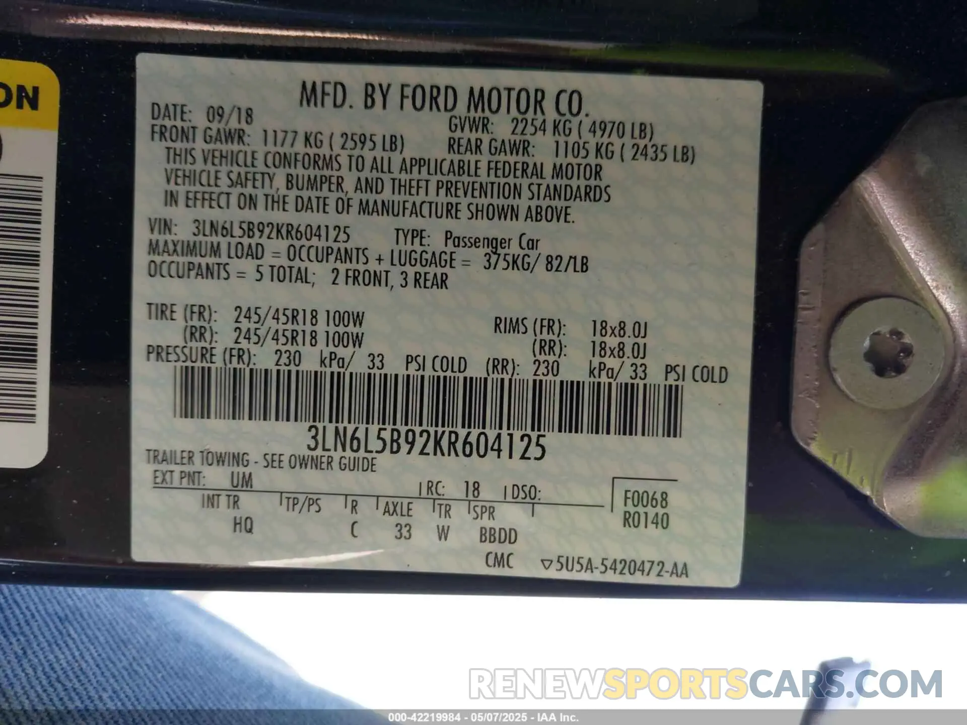 9 Photograph of a damaged car 3LN6L5B92KR604125 LINCOLN MKZ 2019