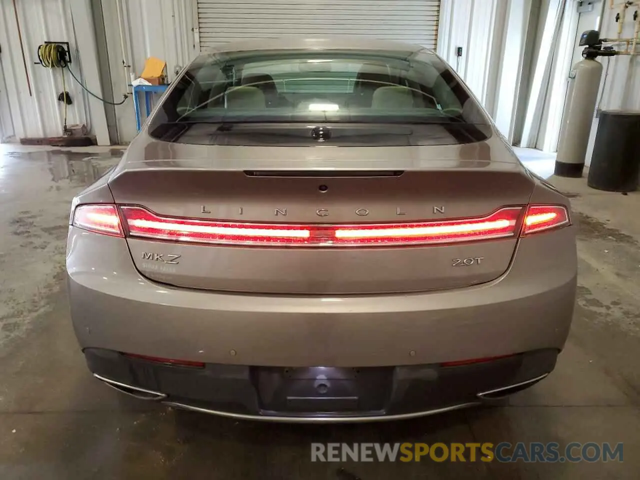 6 Photograph of a damaged car 3LN6L5C92KR629623 LINCOLN MKZ 2019