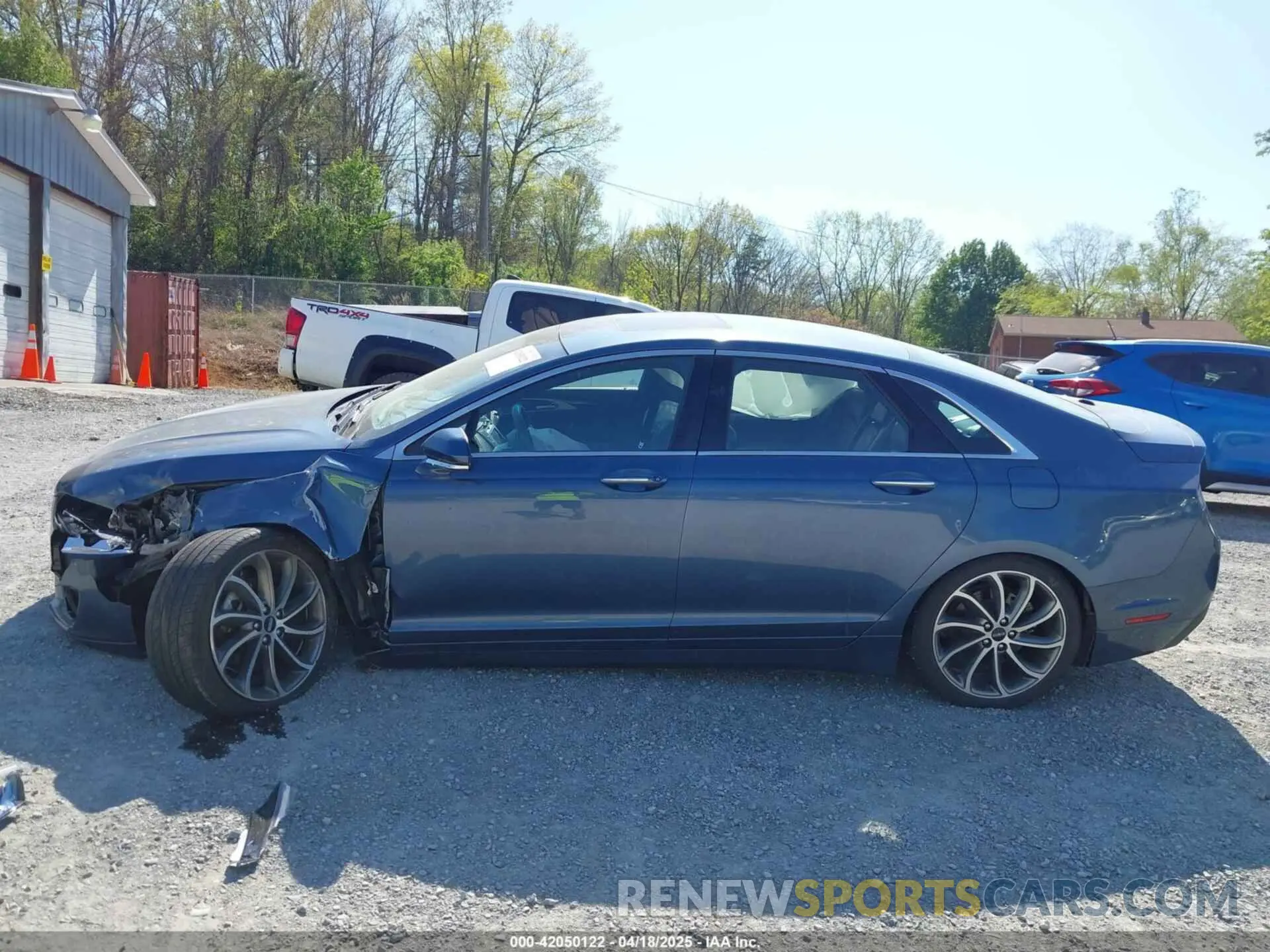 15 Фотография поврежденного автомобиля 3LN6L5C96KR609147 LINCOLN MKZ 2019
