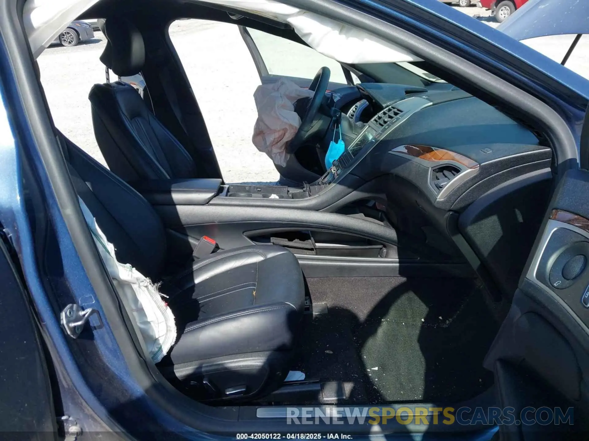 5 Фотография поврежденного автомобиля 3LN6L5C96KR609147 LINCOLN MKZ 2019