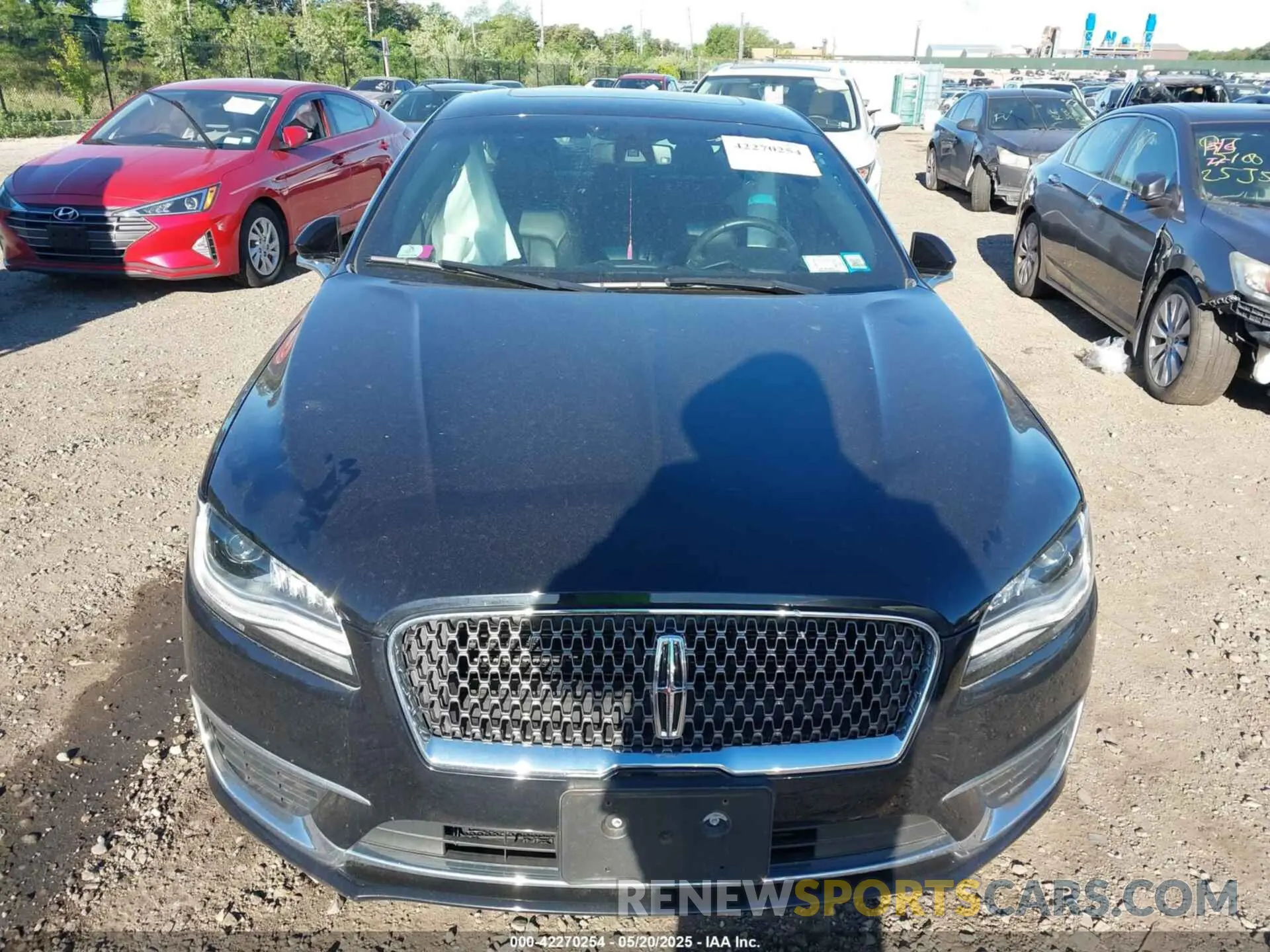 11 Фотография поврежденного автомобиля 3LN6L5D90KR624466 LINCOLN MKZ 2019