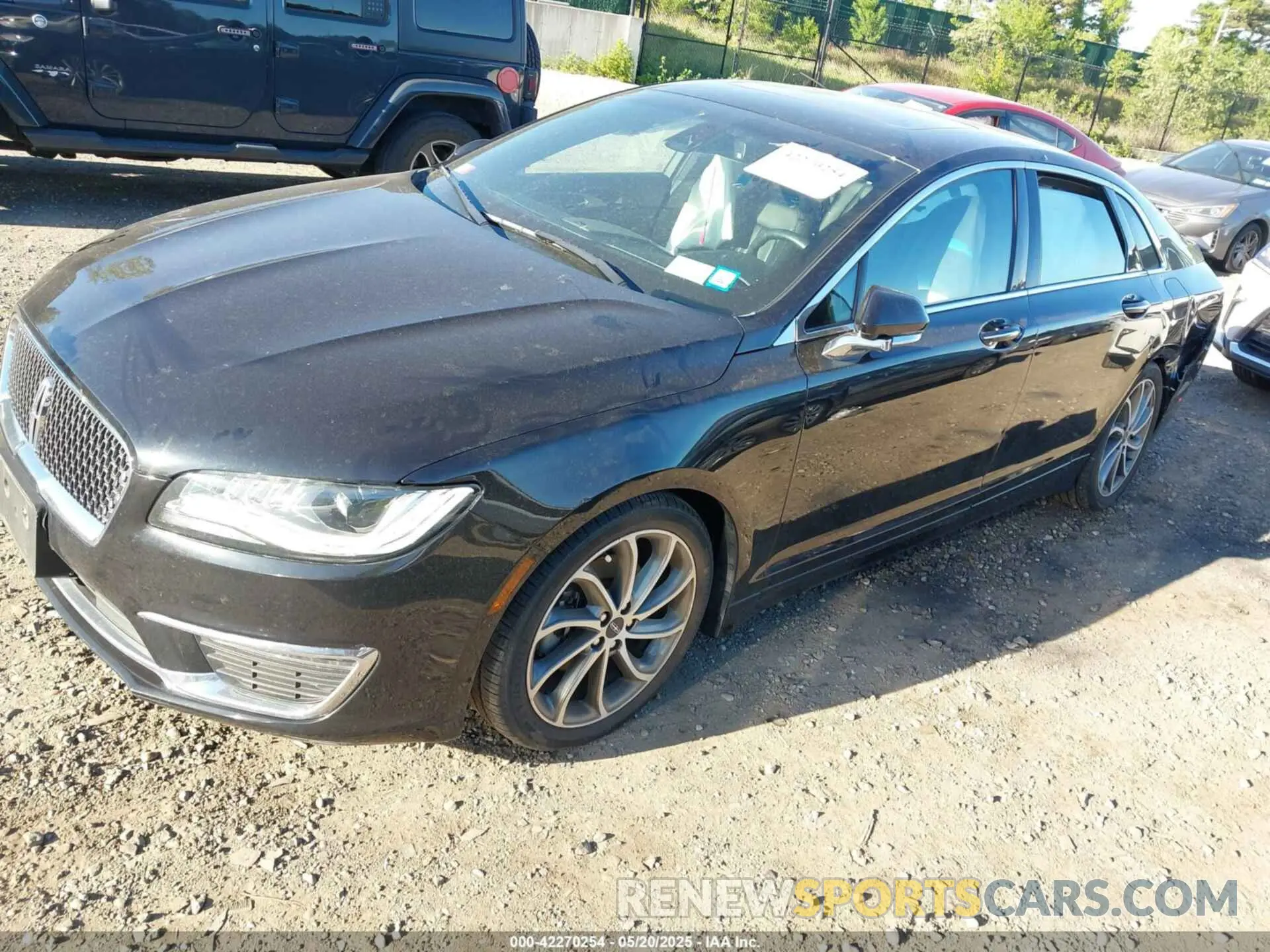 2 Фотография поврежденного автомобиля 3LN6L5D90KR624466 LINCOLN MKZ 2019