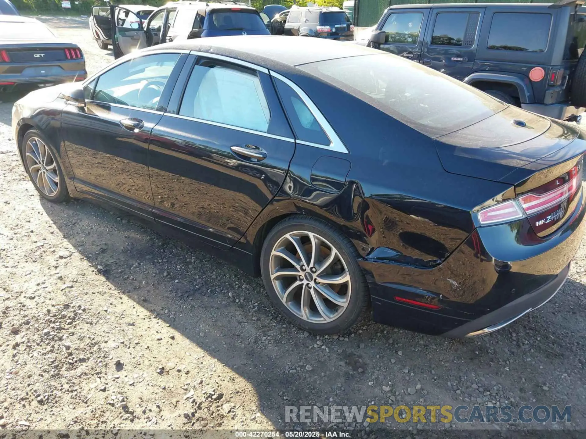 3 Фотография поврежденного автомобиля 3LN6L5D90KR624466 LINCOLN MKZ 2019