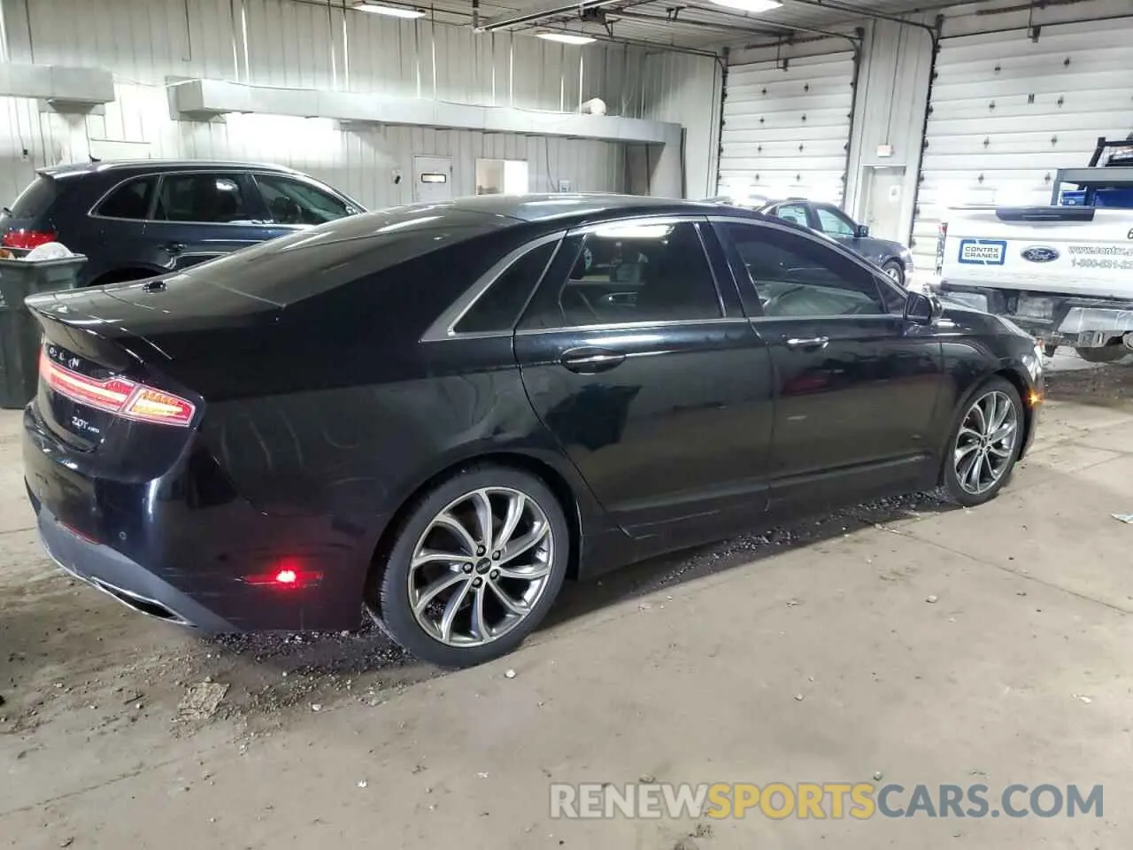 3 Photograph of a damaged car 3LN6L5D90KR628310 LINCOLN MKZ 2019