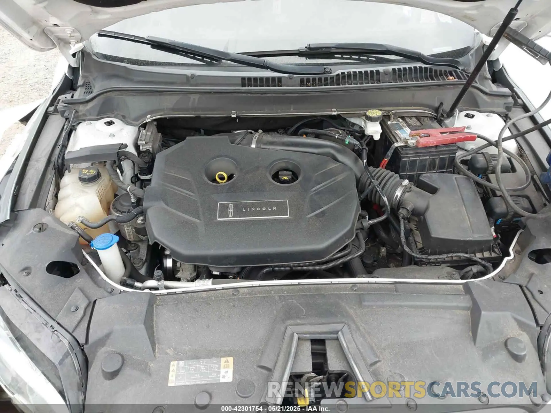 10 Photograph of a damaged car 3LN6L5D91KR606901 LINCOLN MKZ 2019
