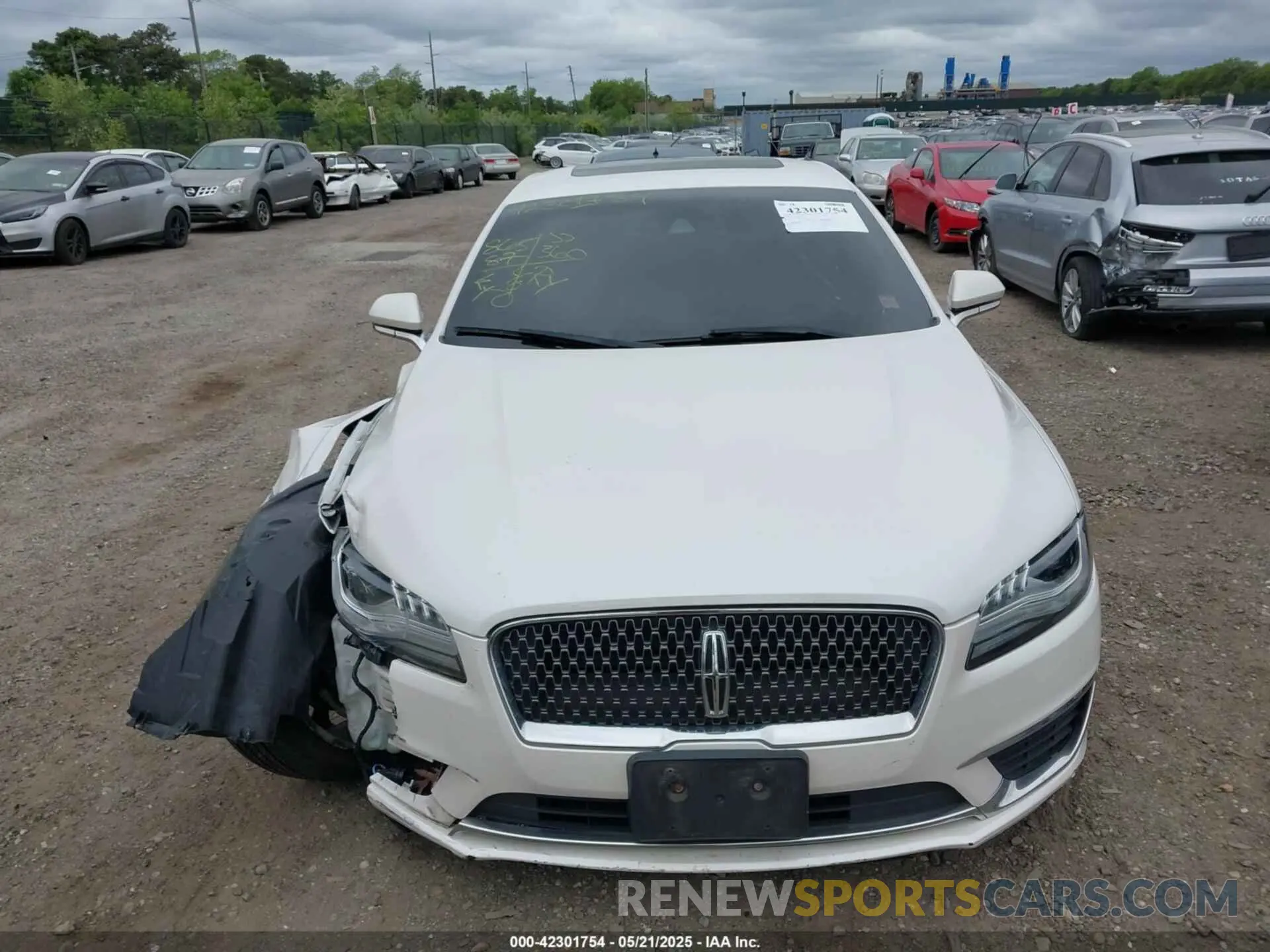 12 Photograph of a damaged car 3LN6L5D91KR606901 LINCOLN MKZ 2019