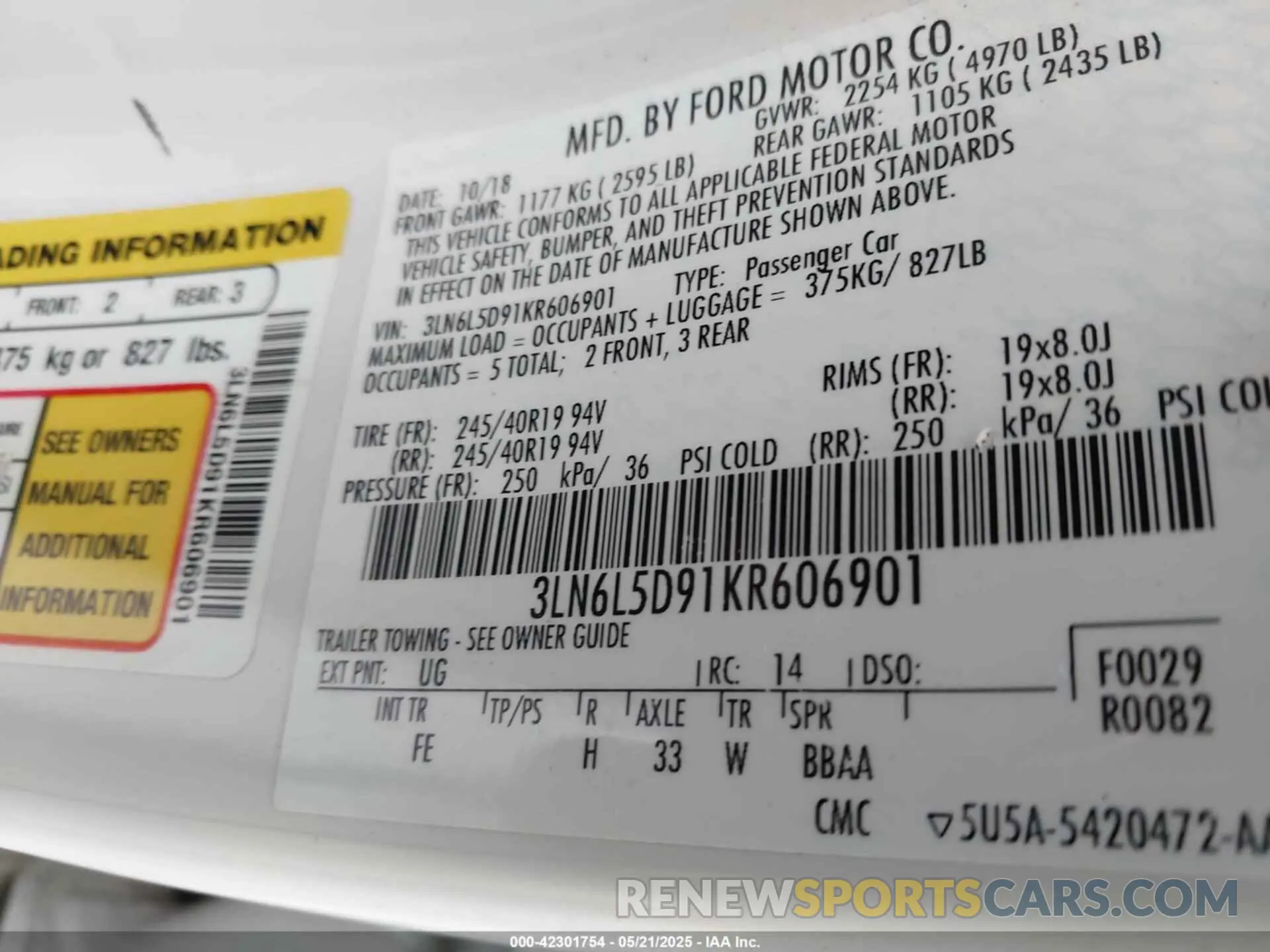 9 Photograph of a damaged car 3LN6L5D91KR606901 LINCOLN MKZ 2019
