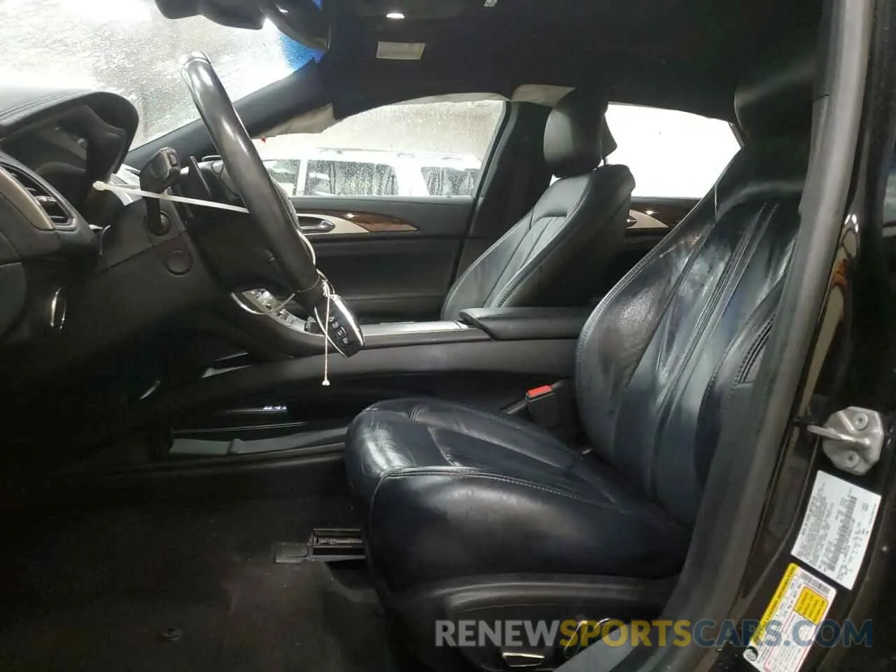 7 Фотография поврежденного автомобиля 3LN6L5D93KR625160 LINCOLN MKZ 2019
