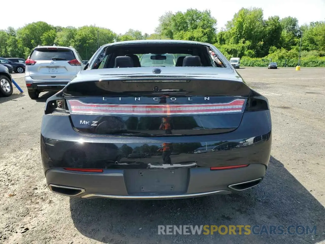 6 Photograph of a damaged car 3LN6L5E90KR607021 LINCOLN MKZ 2019
