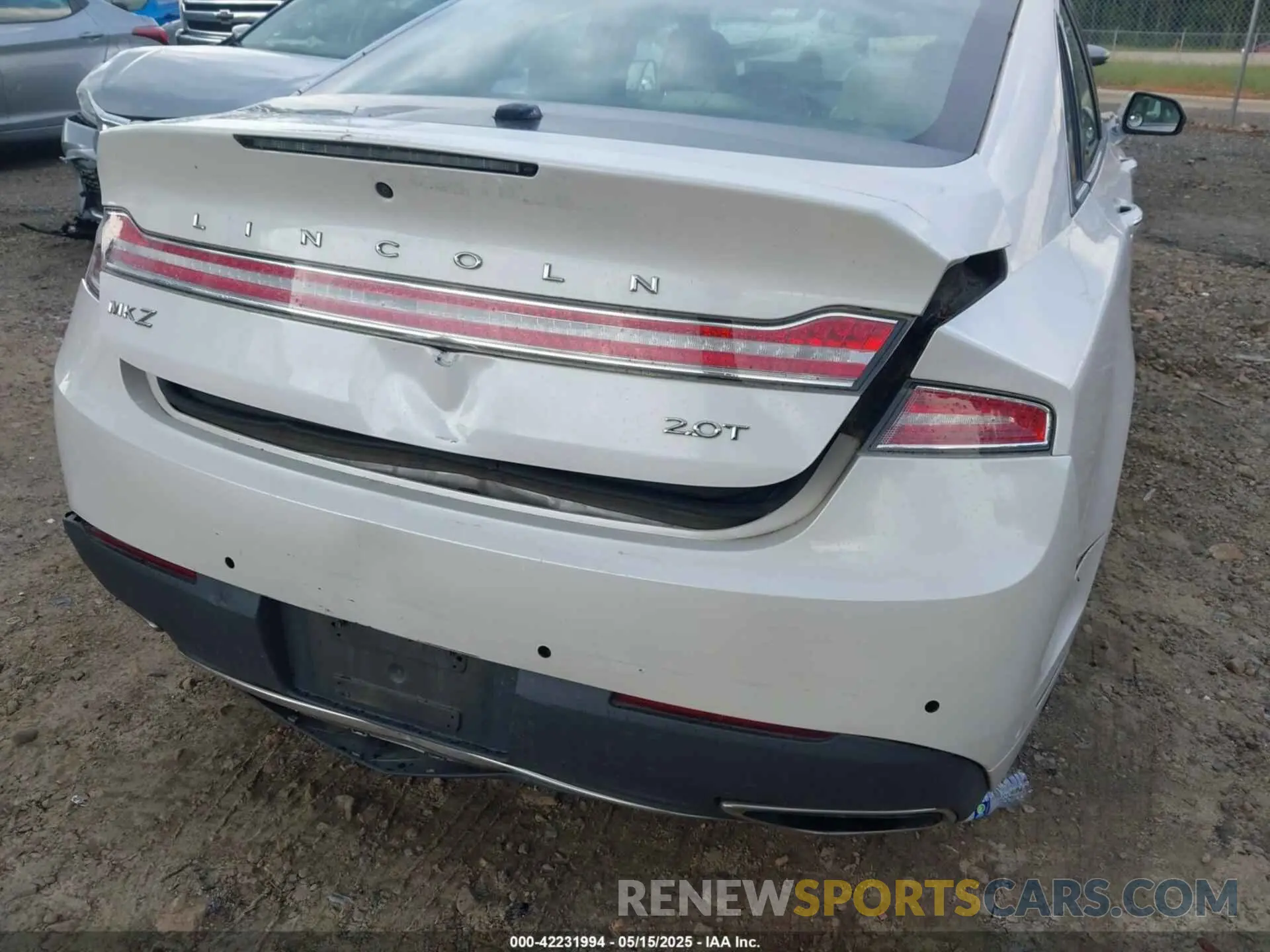 17 Фотография поврежденного автомобиля 3LN6L5E94KR607412 LINCOLN MKZ 2019