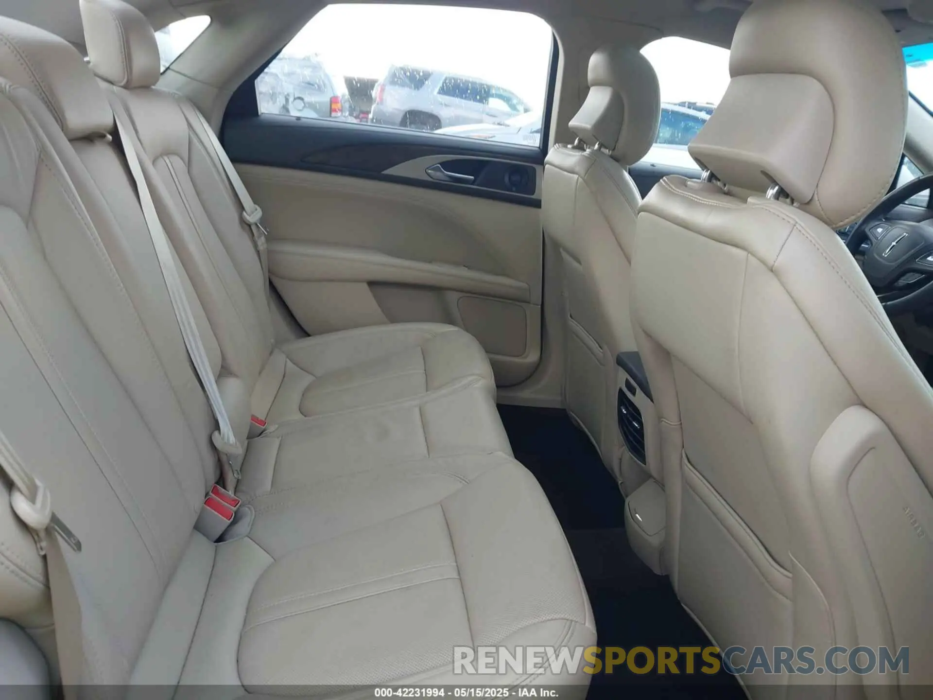 8 Фотография поврежденного автомобиля 3LN6L5E94KR607412 LINCOLN MKZ 2019