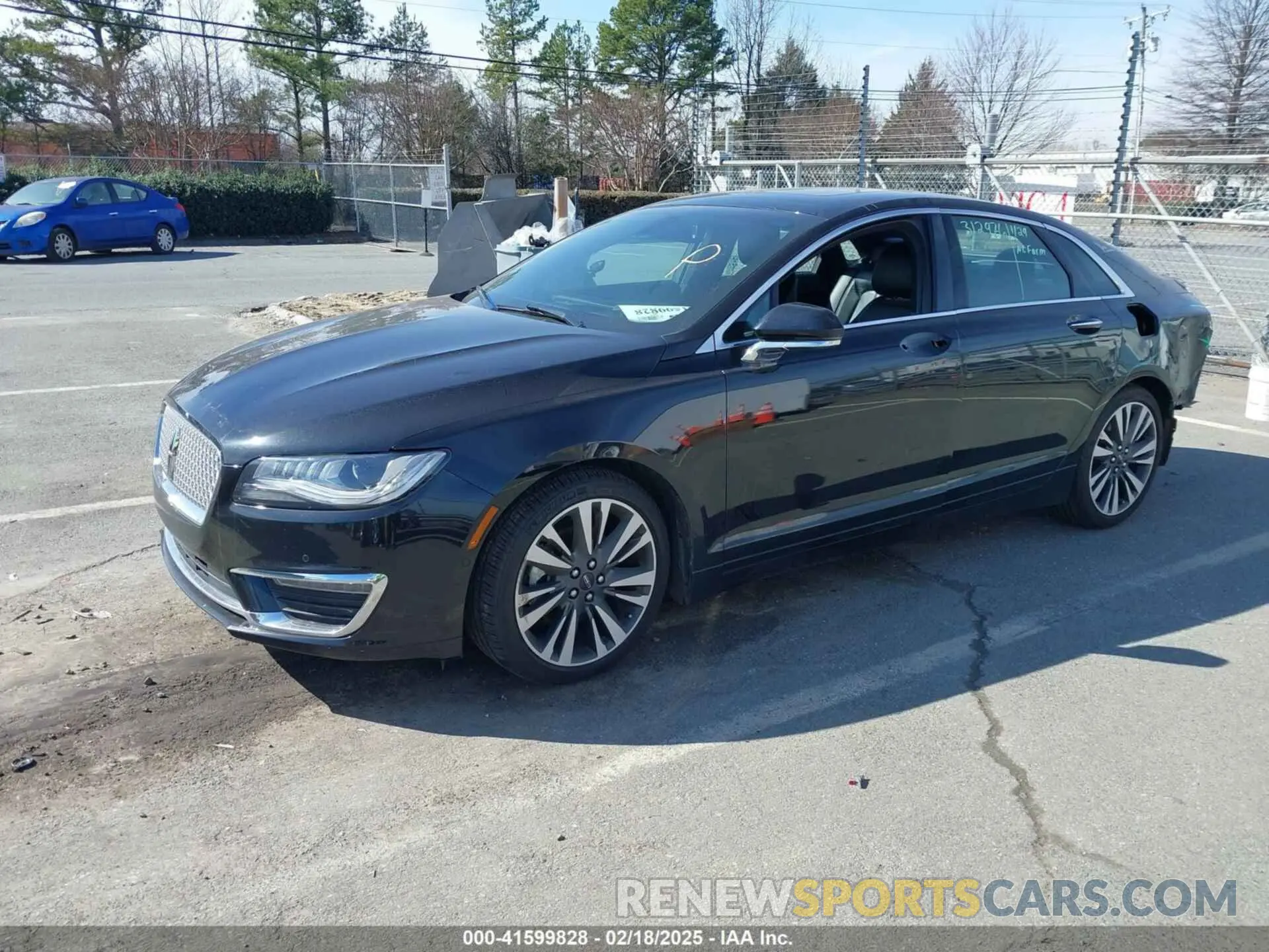 2 Фотография поврежденного автомобиля 3LN6L5E94KR610634 LINCOLN MKZ 2019