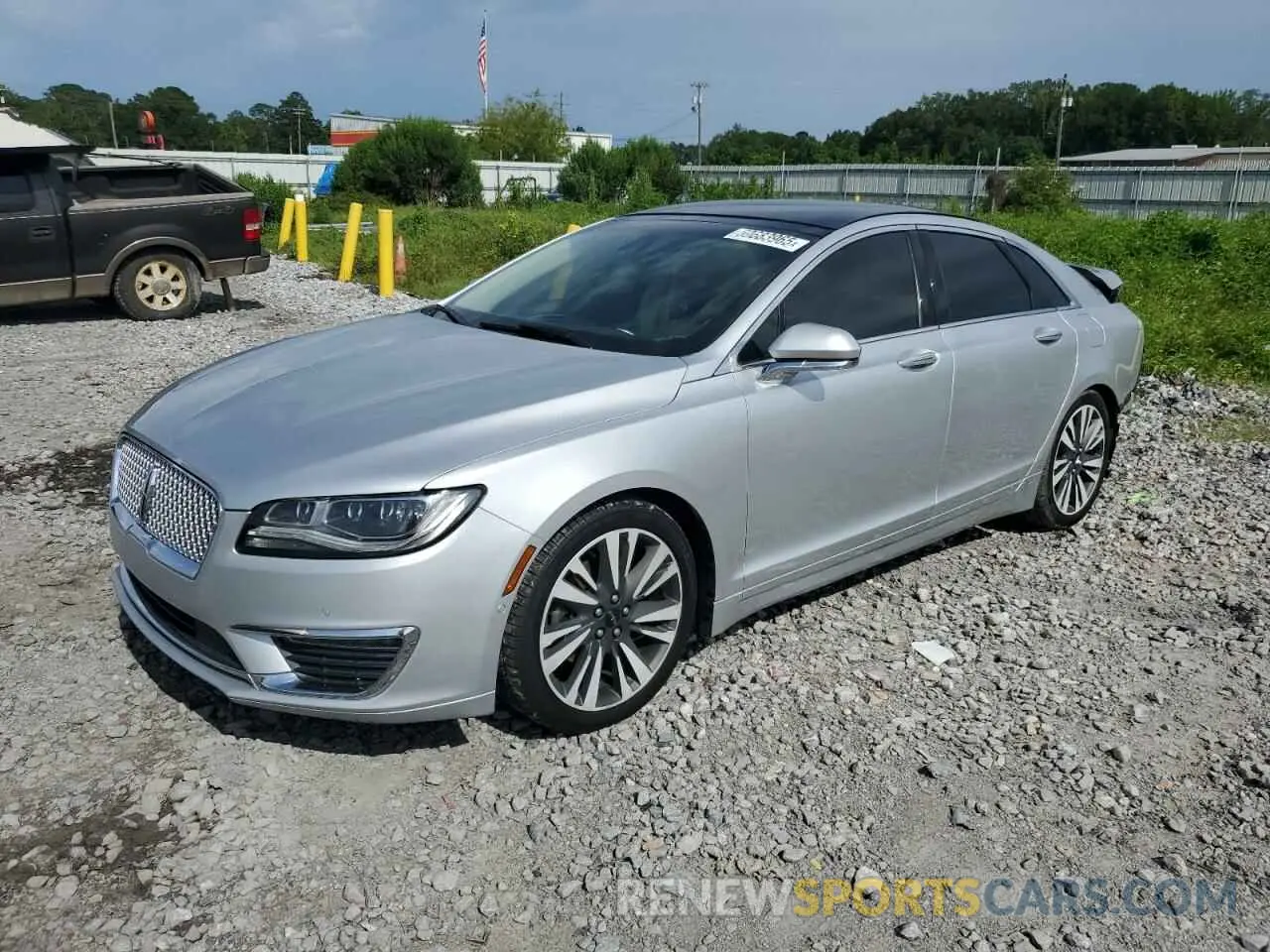 1 Photograph of a damaged car 3LN6L5E96KR614863 LINCOLN MKZ 2019