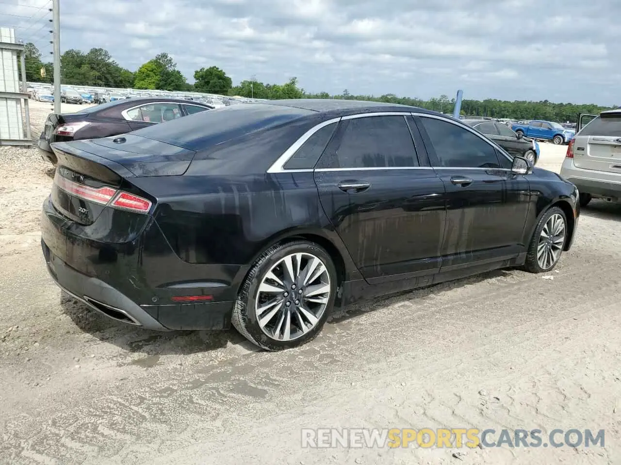 3 Photograph of a damaged car 3LN6L5E98KR617764 LINCOLN MKZ 2019