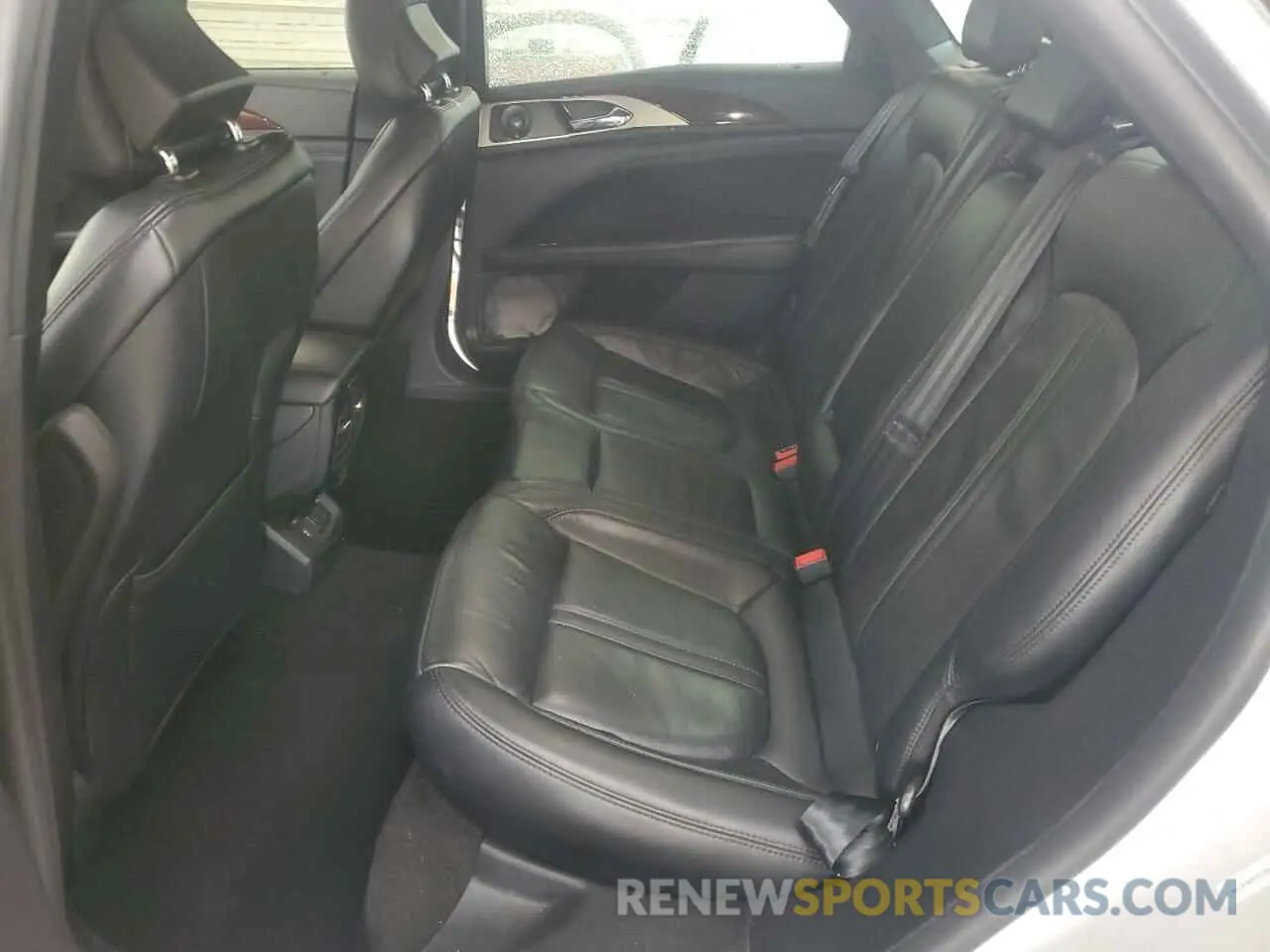10 Фотография поврежденного автомобиля 3LN6L5F94KR628842 LINCOLN MKZ 2019