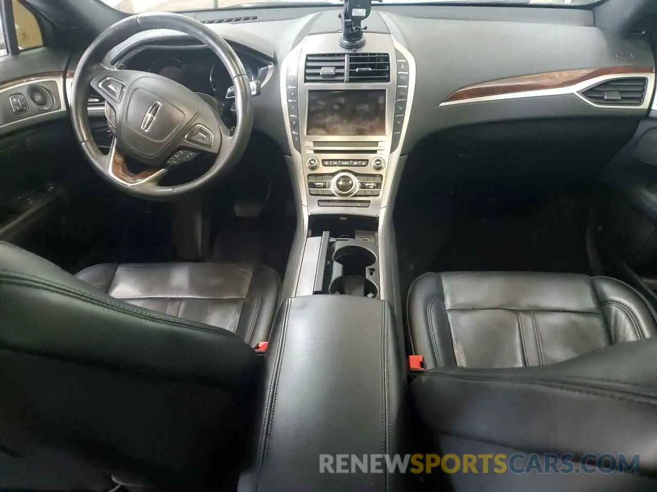 8 Фотография поврежденного автомобиля 3LN6L5F94KR628842 LINCOLN MKZ 2019