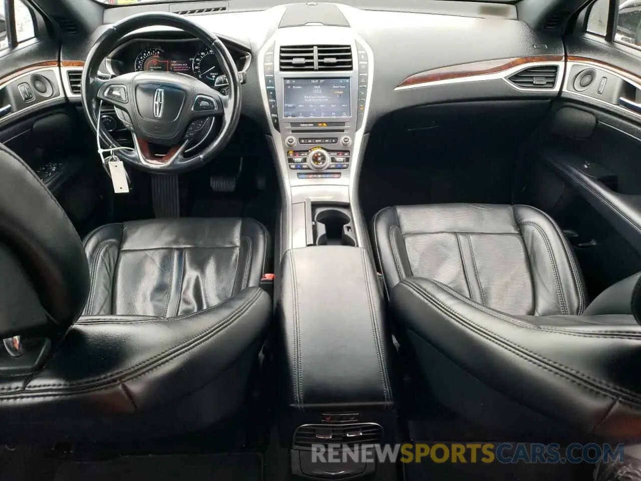 8 Фотография поврежденного автомобиля 3LN6L5F9XKR601368 LINCOLN MKZ 2019