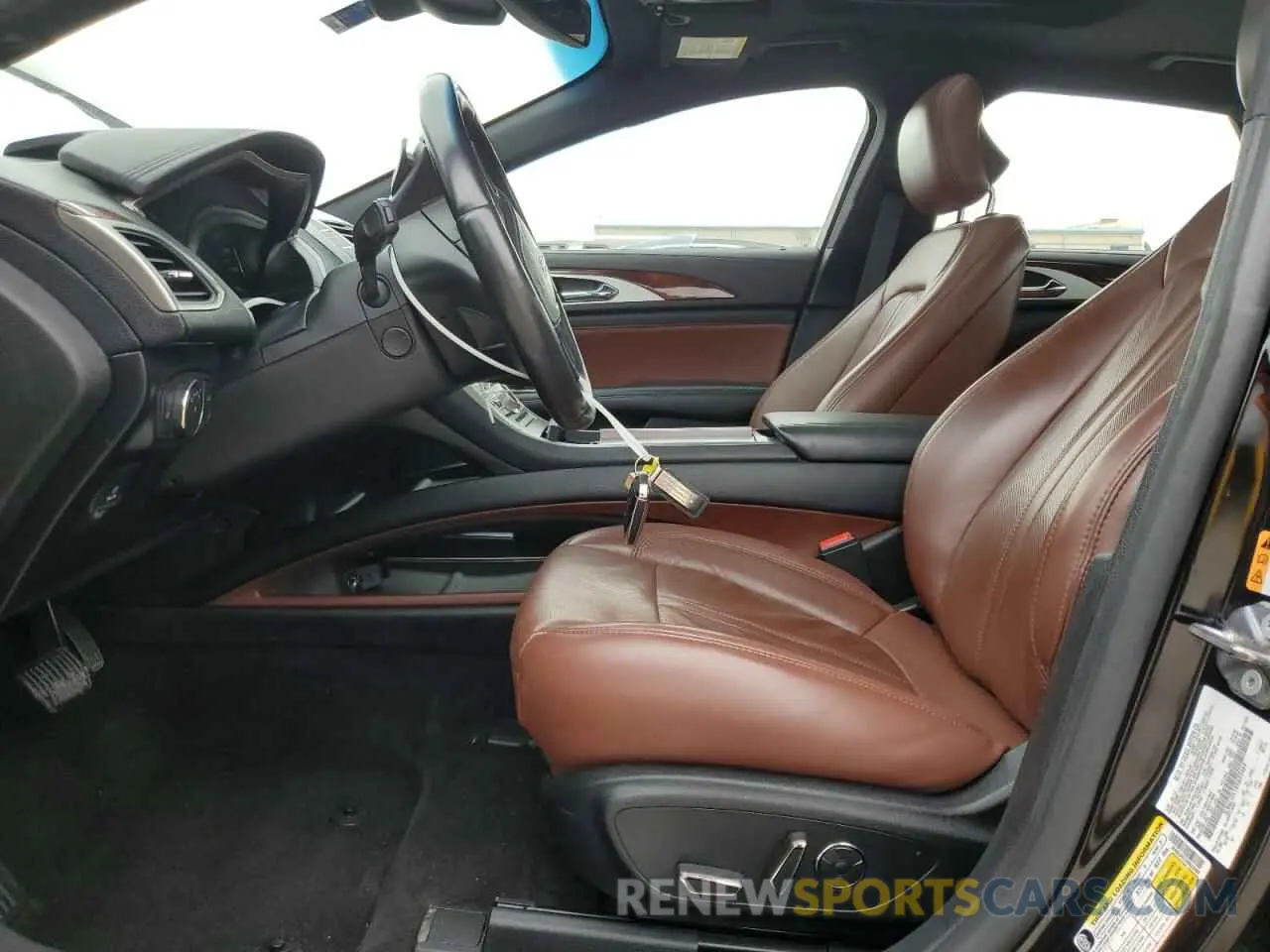 7 Photograph of a damaged car 3LN6L5FC1KR623464 LINCOLN MKZ 2019