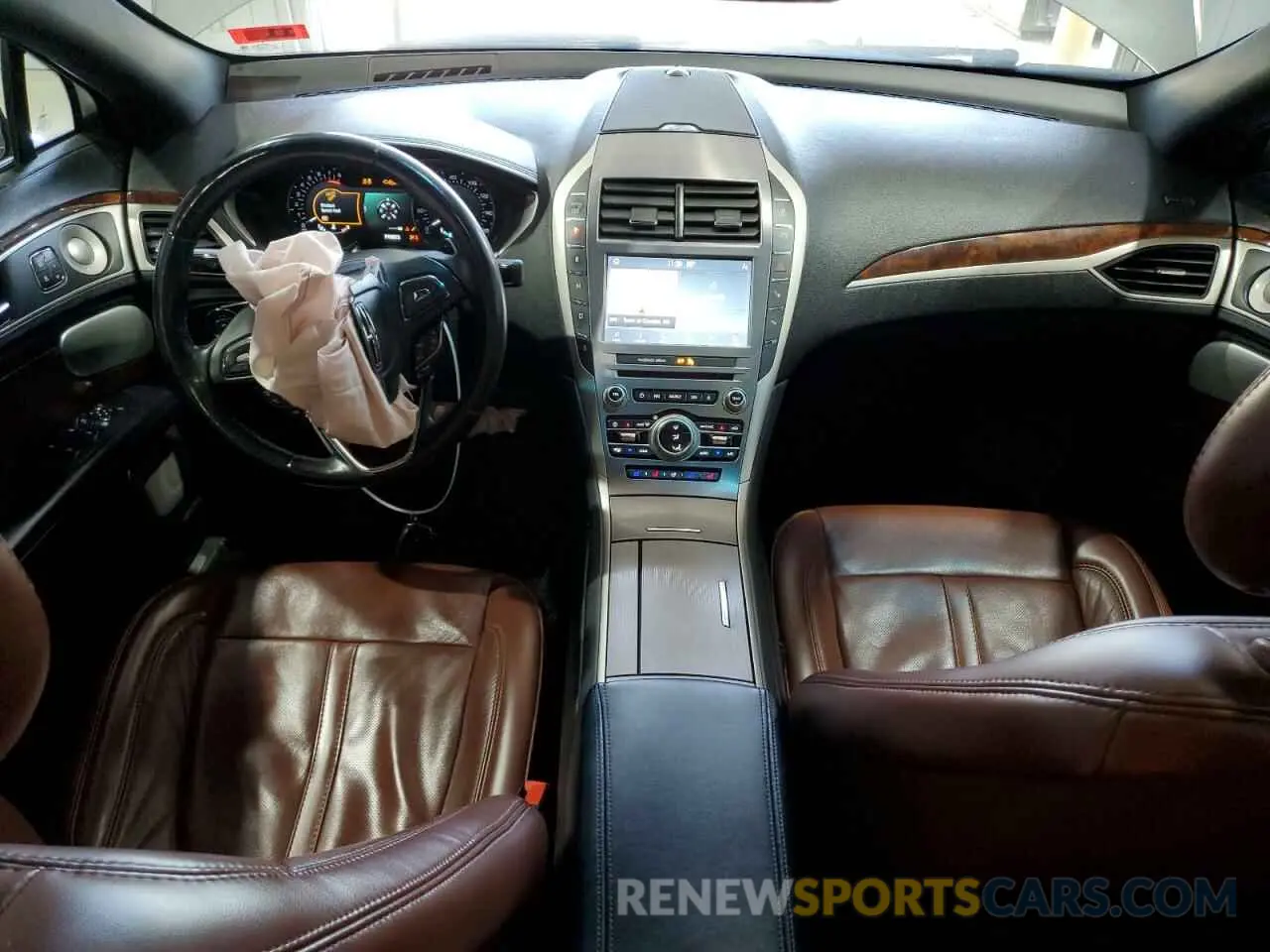 8 Photograph of a damaged car 3LN6L5FC5KR605517 LINCOLN MKZ 2019